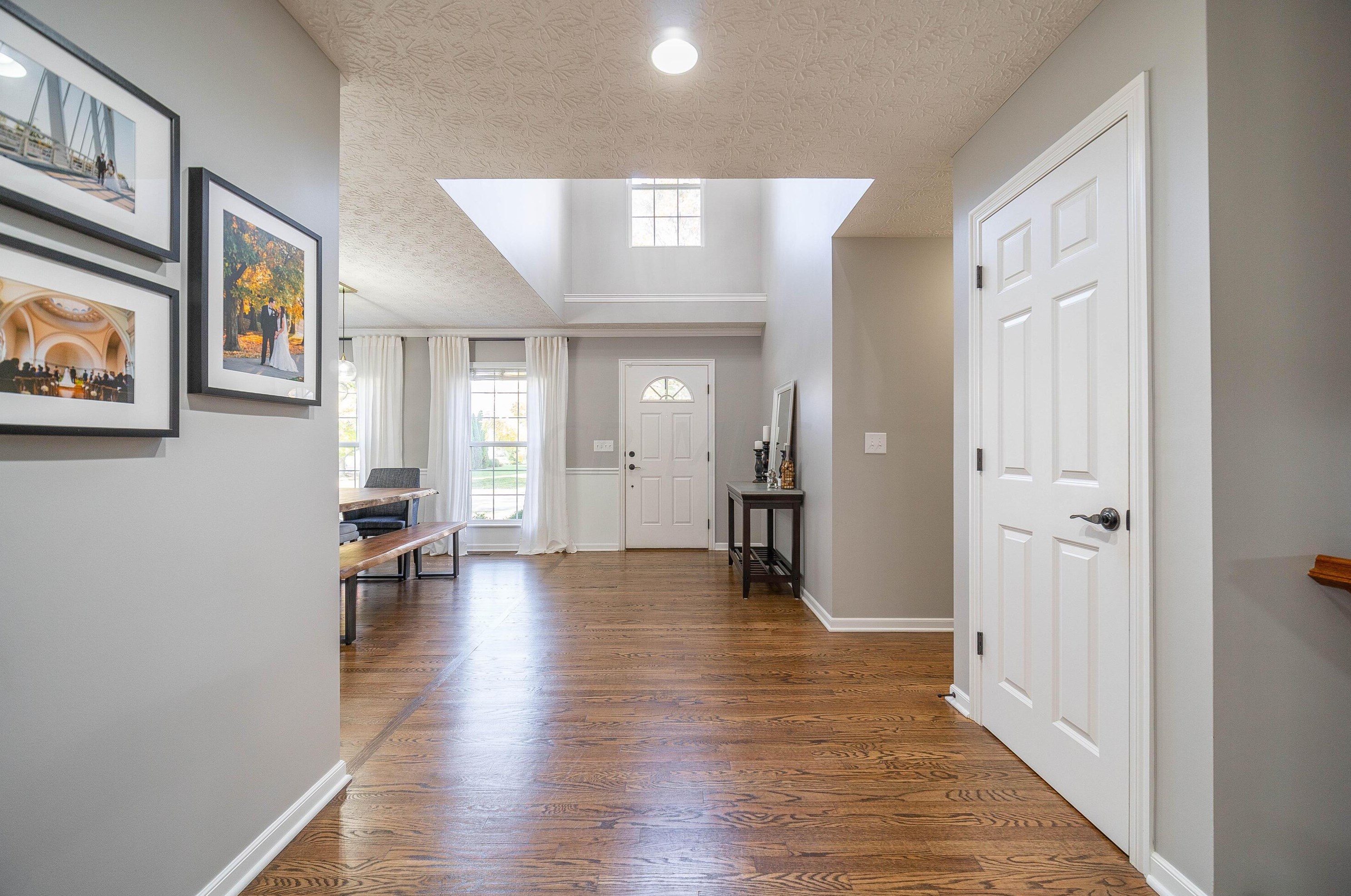 6463 Walden Cir, Dublin, OH 43016-8691
