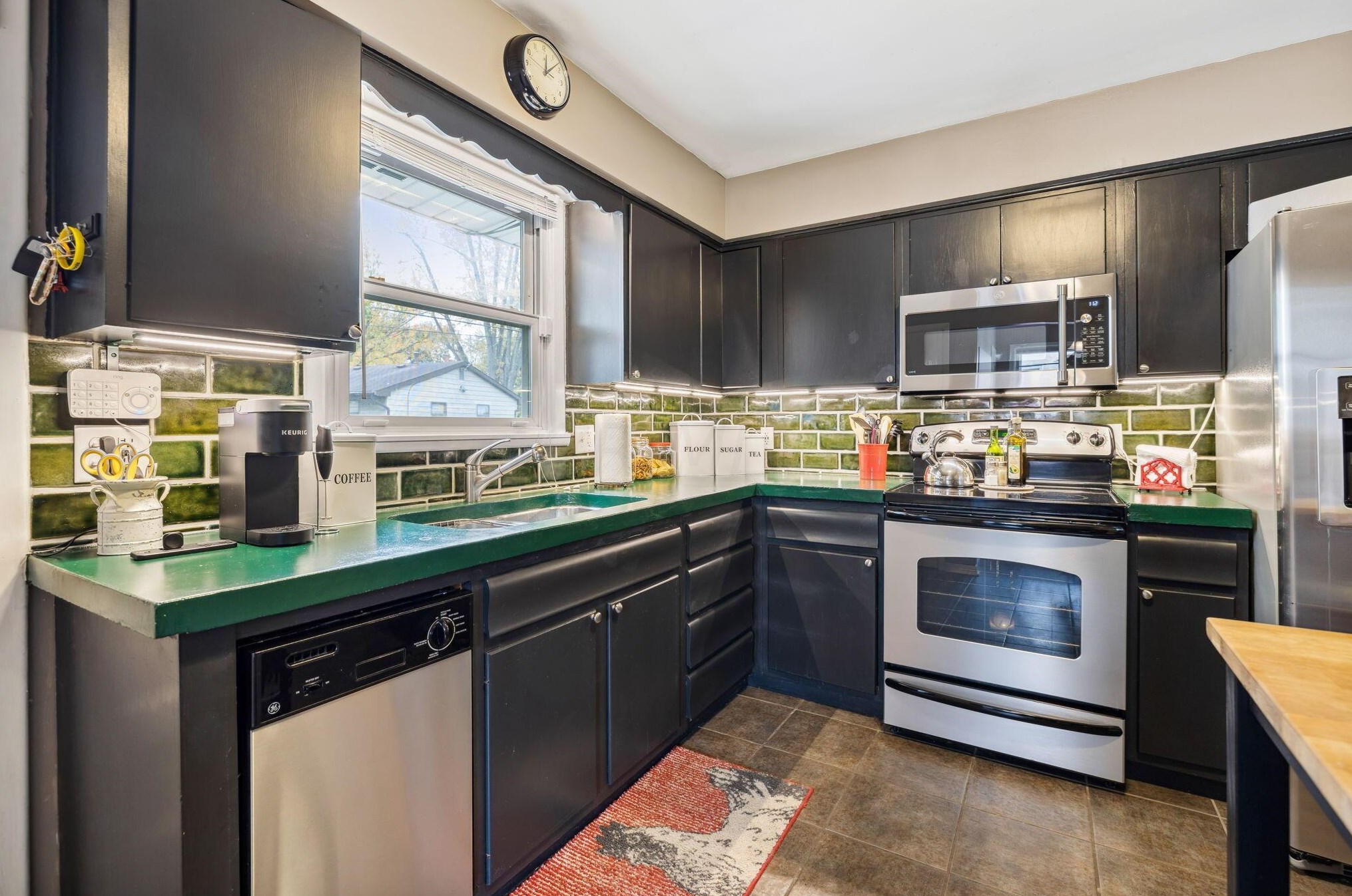 1411 Pershing Dr, Columbus OH 43224-1135 exterior