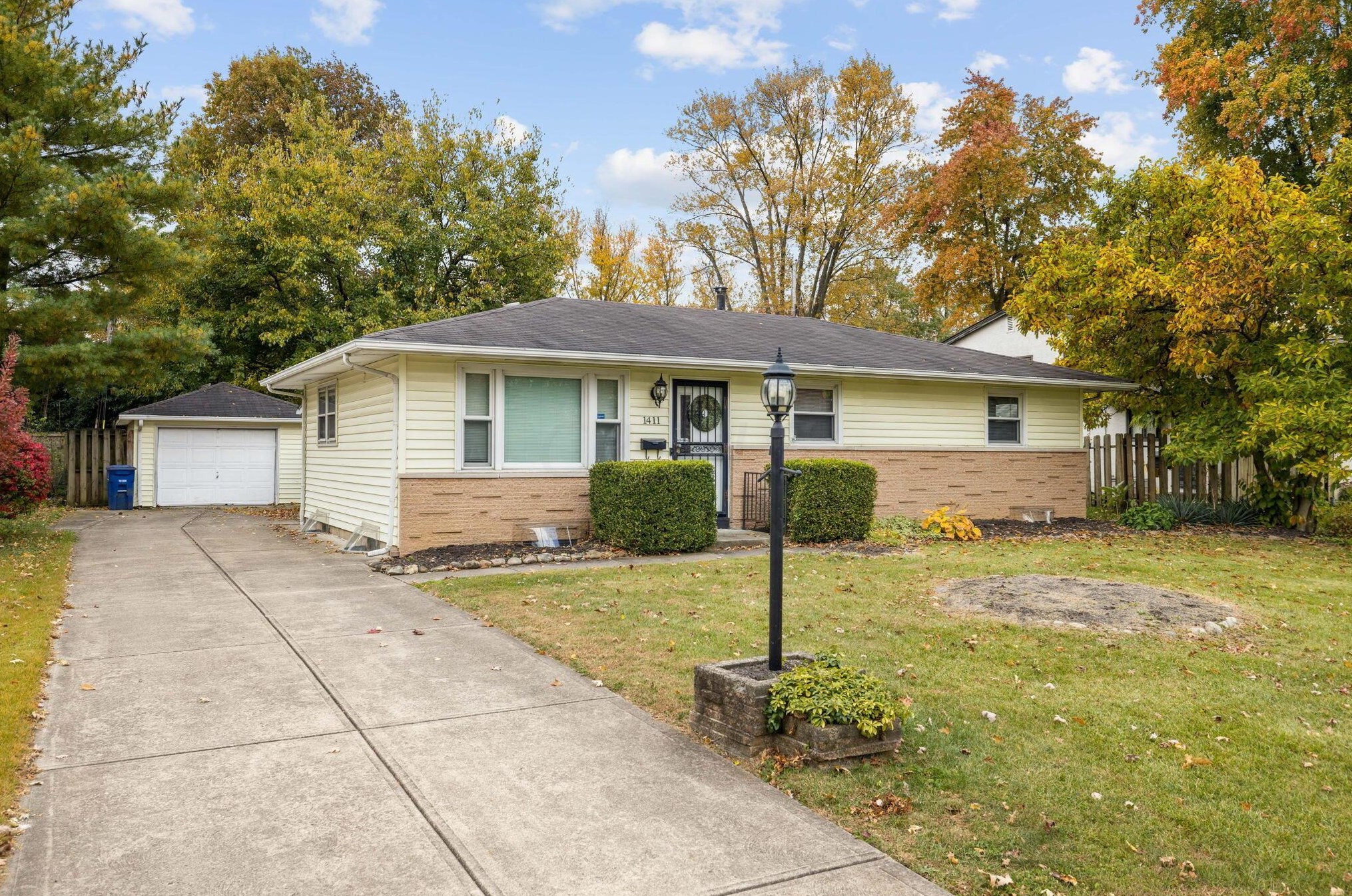 1411 Pershing Dr, Columbus, OH 43224-1134