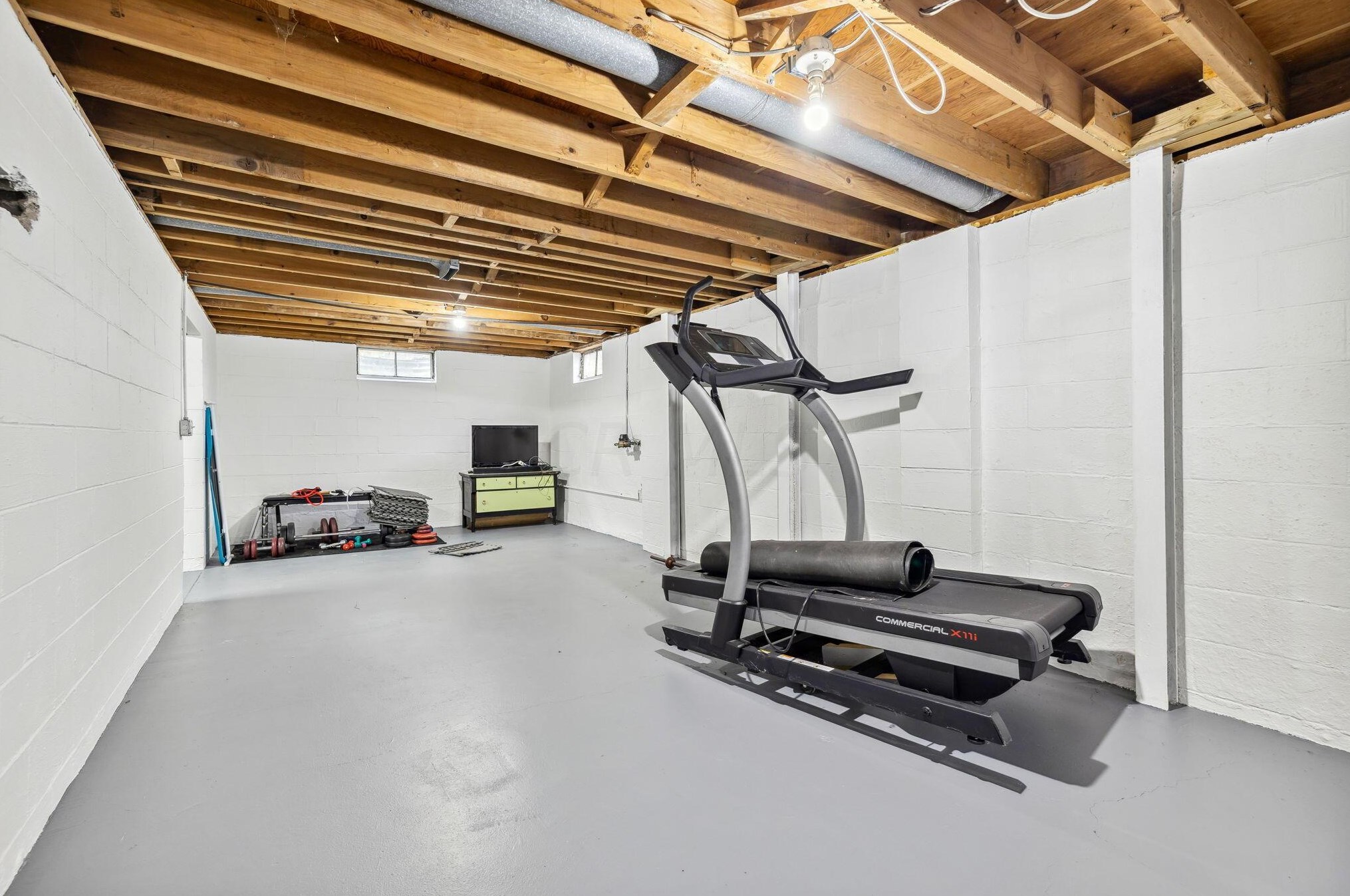 1411 Pershing Dr, Columbus OH 43224-1135 exterior