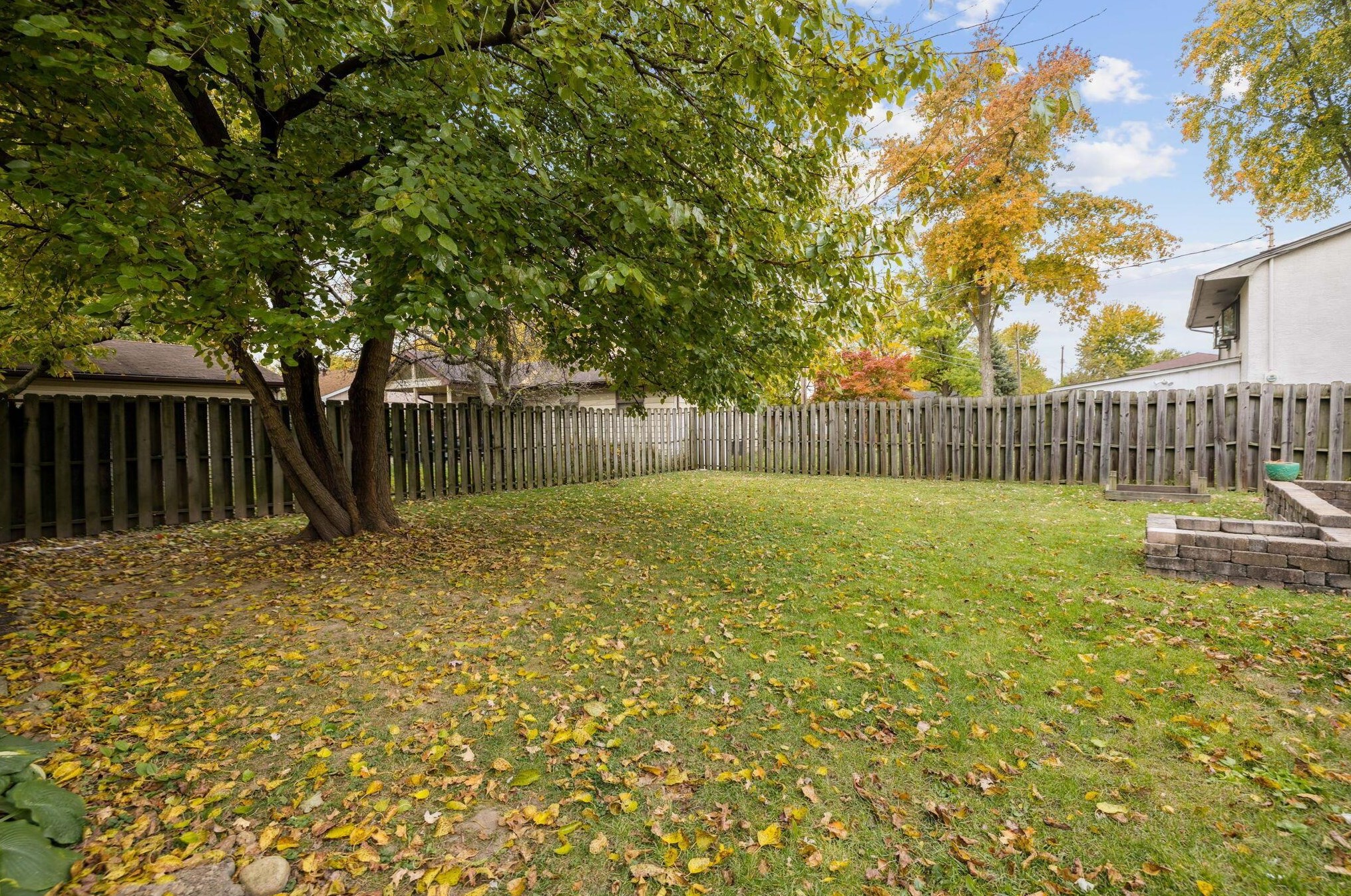 1411 Pershing Dr, Columbus OH 43224-1135 exterior