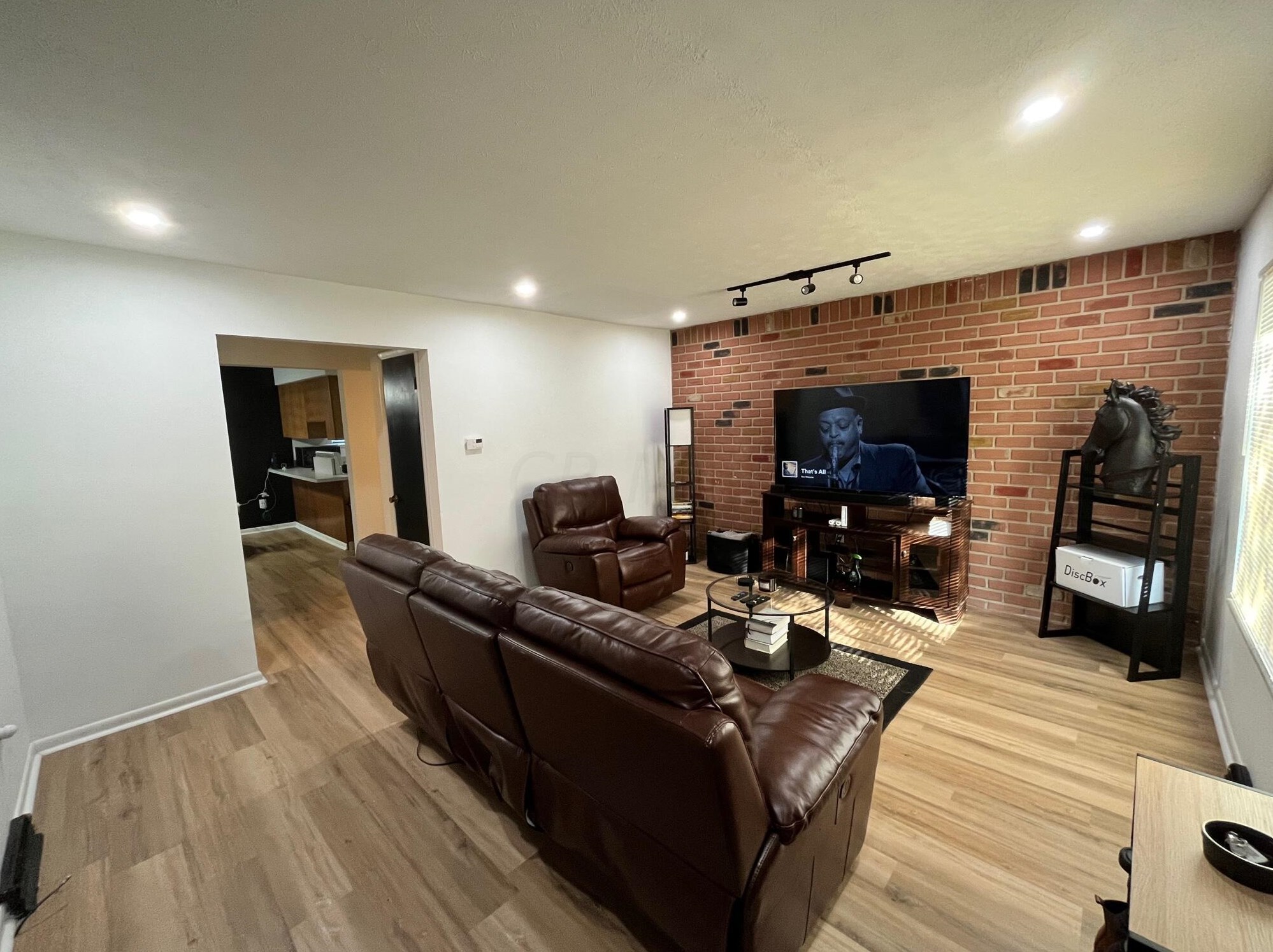 5574 Chatford Dr, Columbus OH  43232-3030 exterior