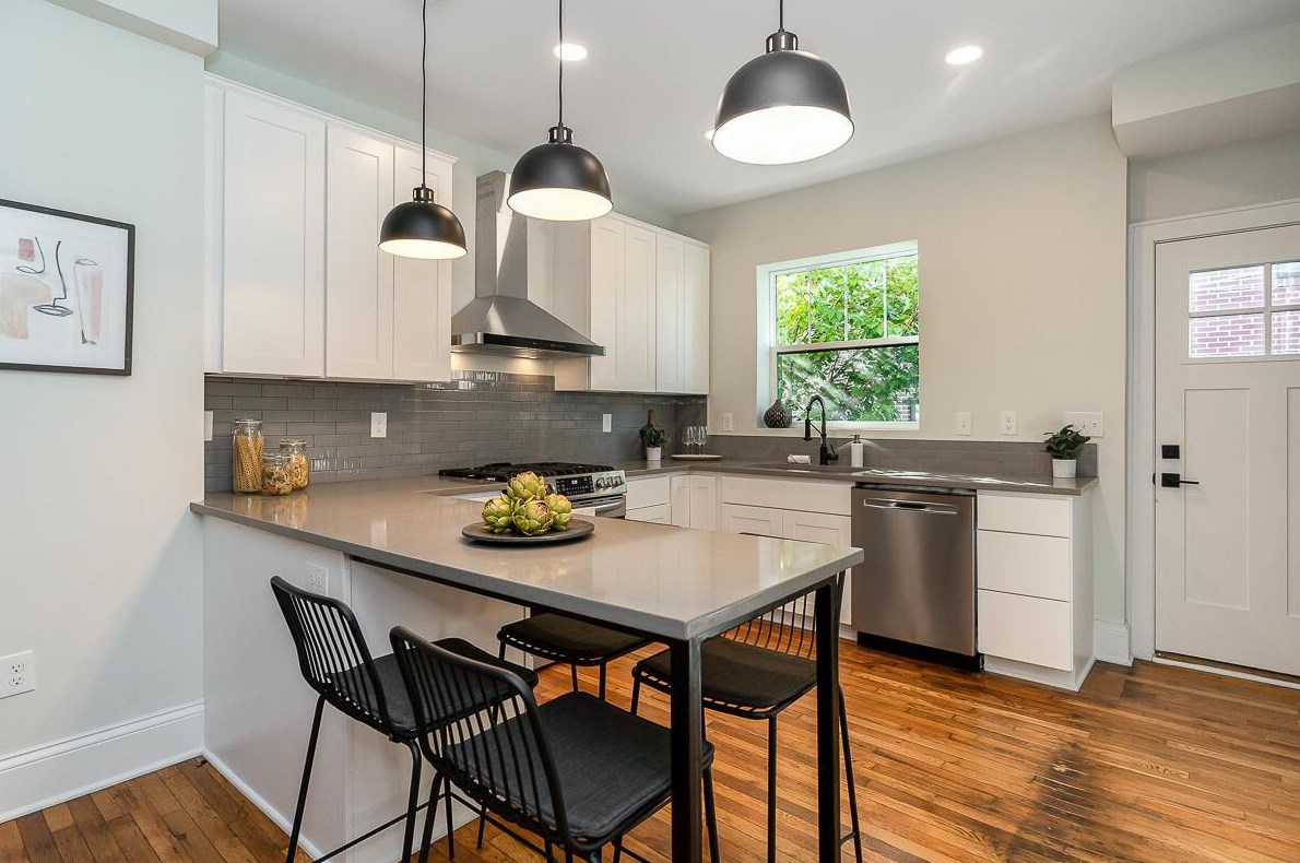 391 2 Ave, Columbus OH 43201-3781 exterior