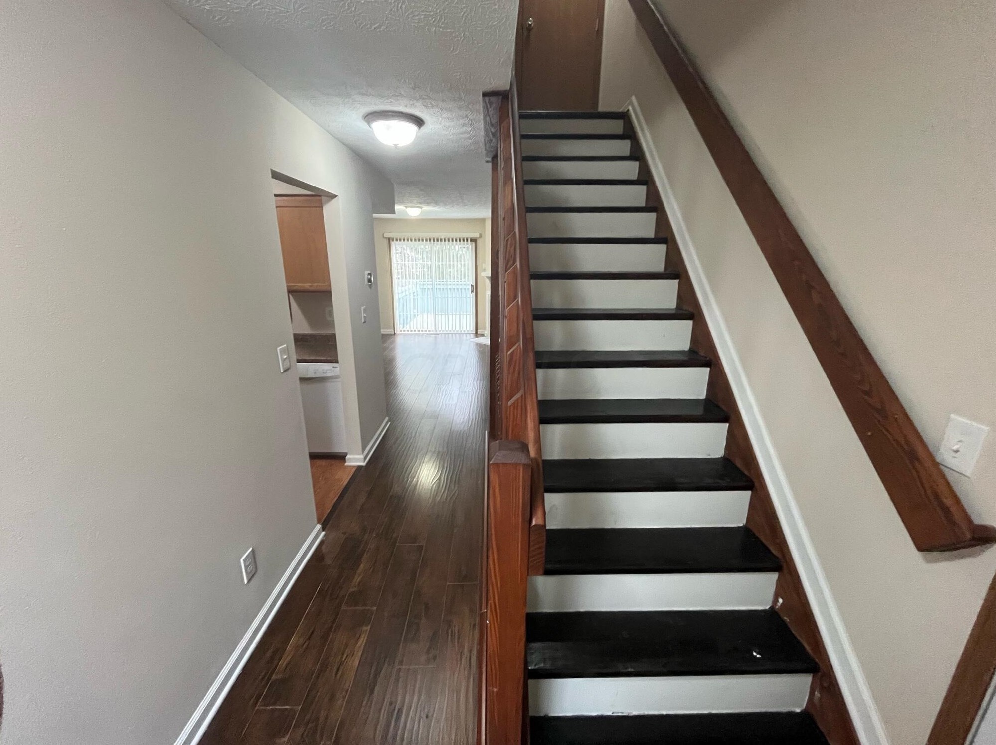 204 Macenroe Dr, Blacklick, OH 43004