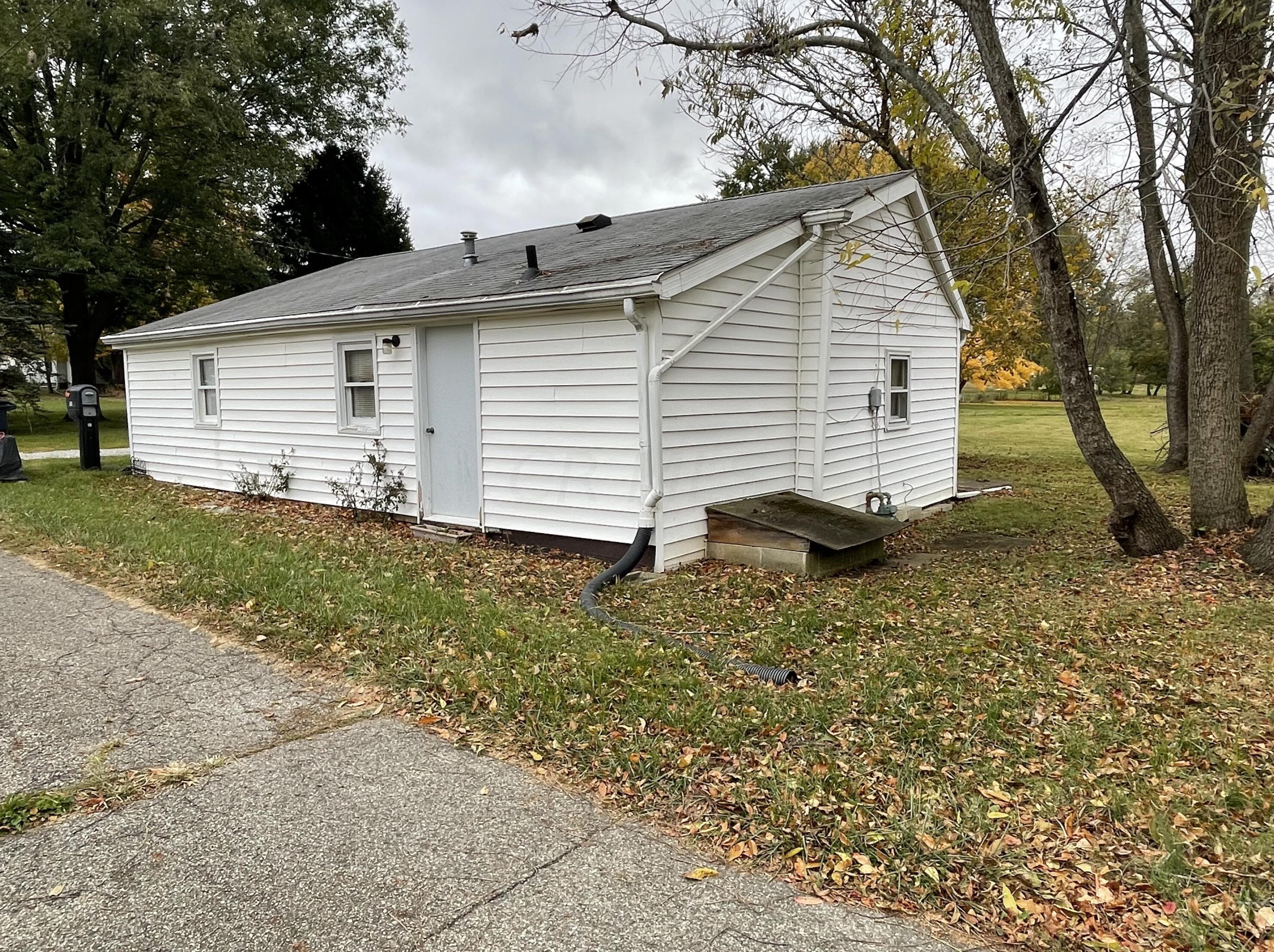 709 Olive Ln, Lancaster, OH 43130-4539