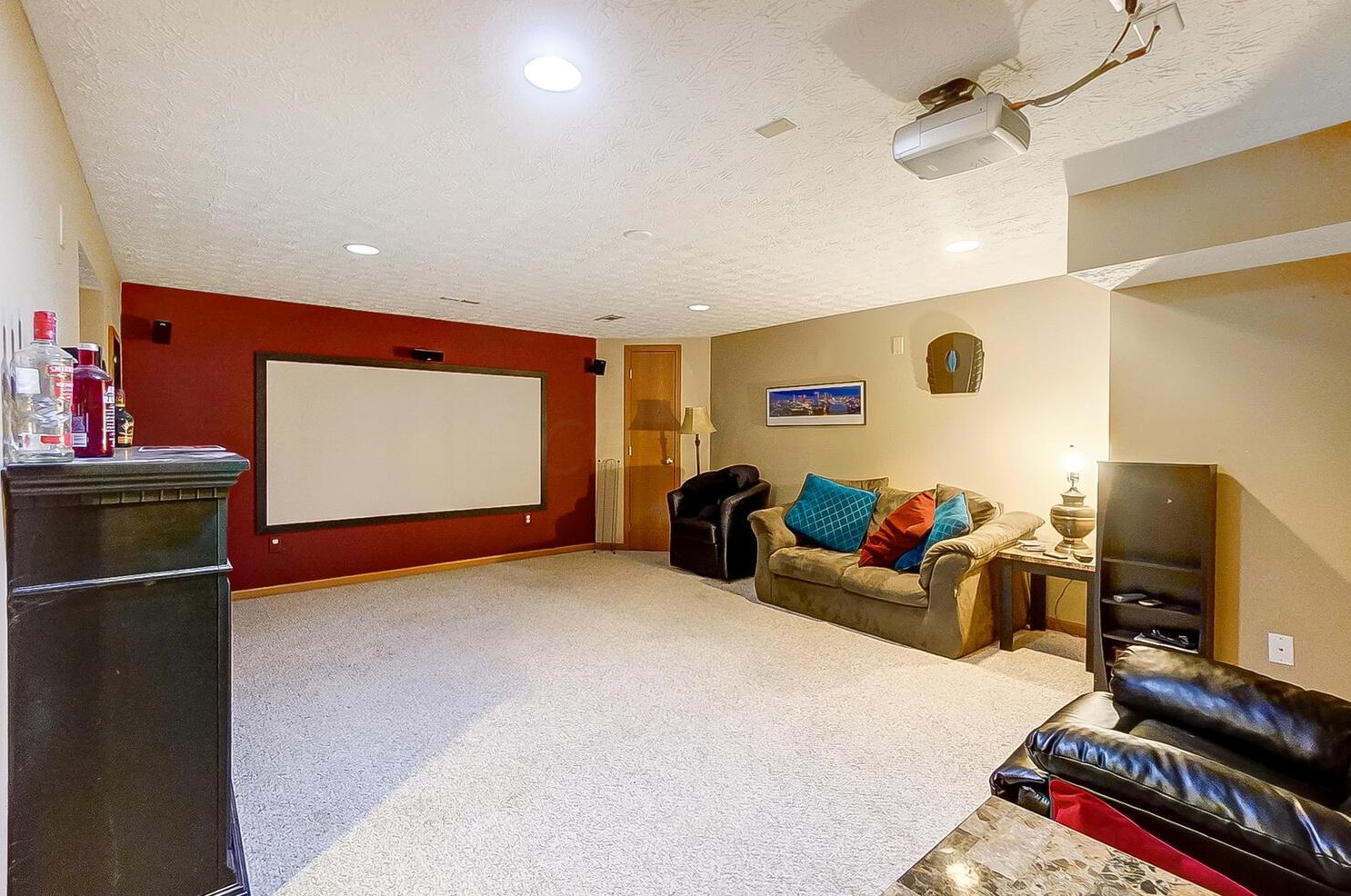 1512 Bendelow Dr, Columbus OH 43228-7009 exterior