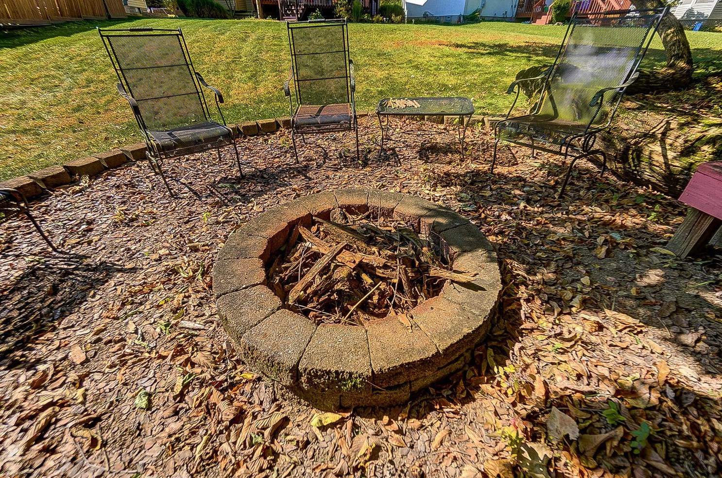 1512 Bendelow Dr, Columbus OH 43228-7009 exterior