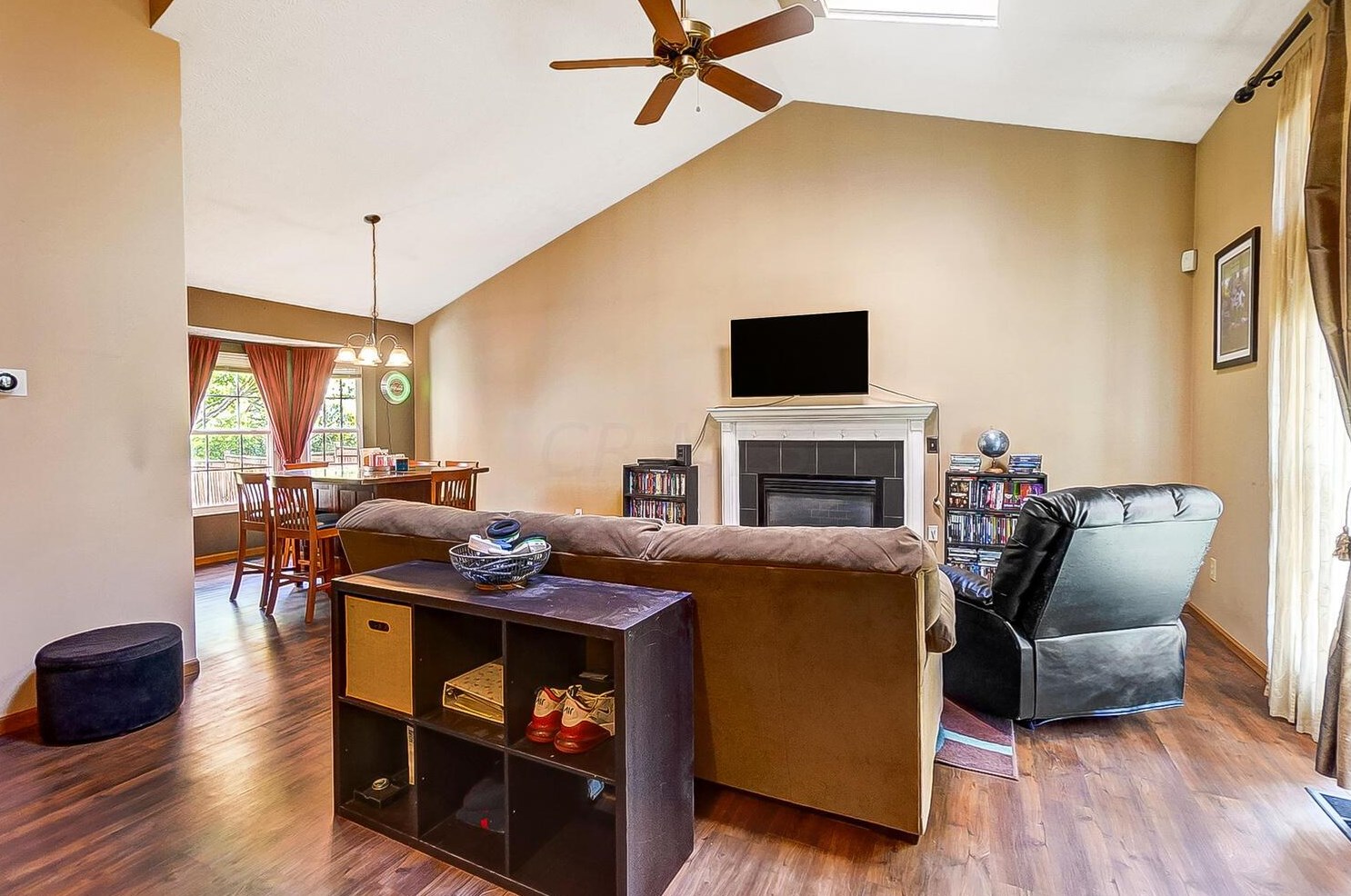 1512 Bendelow Dr, Columbus OH 43228-7009 exterior