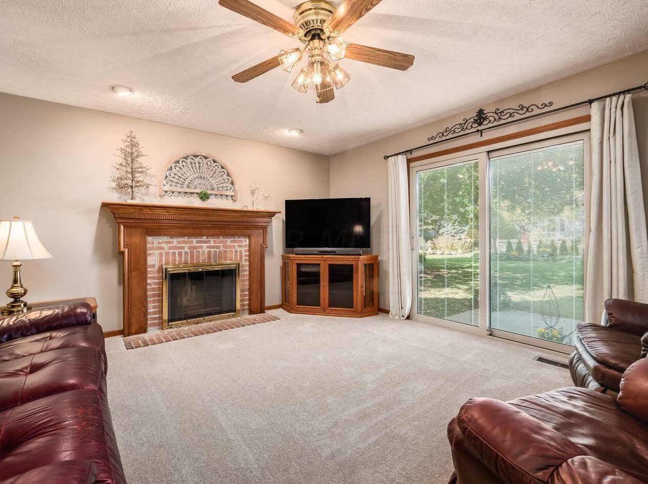 3924 Pinto Ct, Columbus OH 43221-5718 exterior