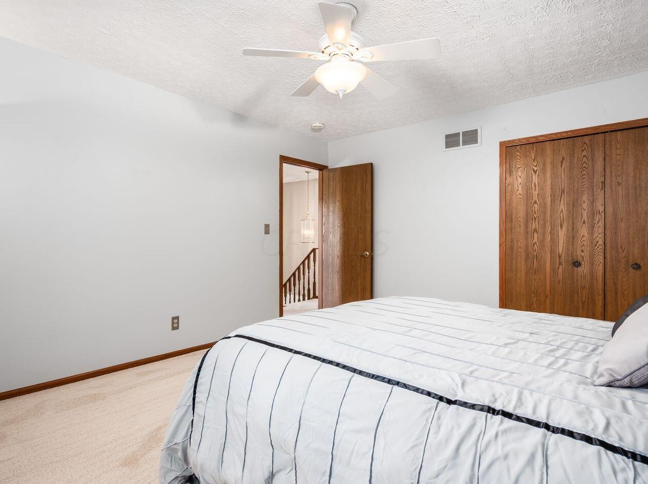 3924 Pinto Ct, Columbus OH 43221-5718 exterior