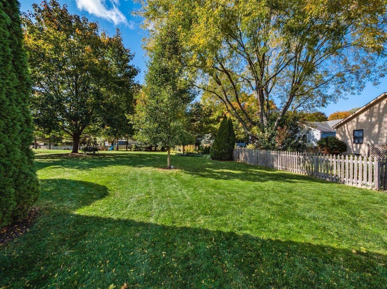 3924 Pinto Ct, Columbus OH 43221-5718 exterior