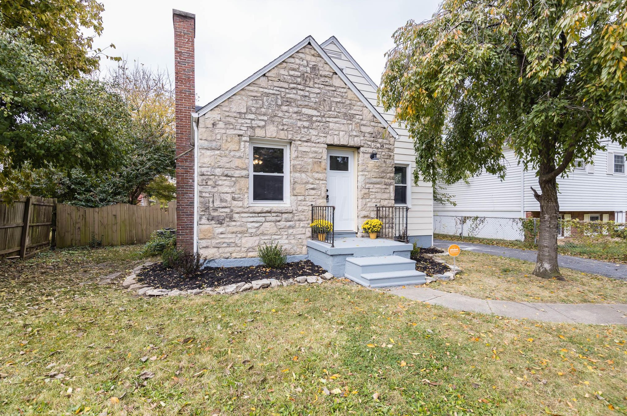 281 Demorest Rd, Columbus, OH 43204-1162