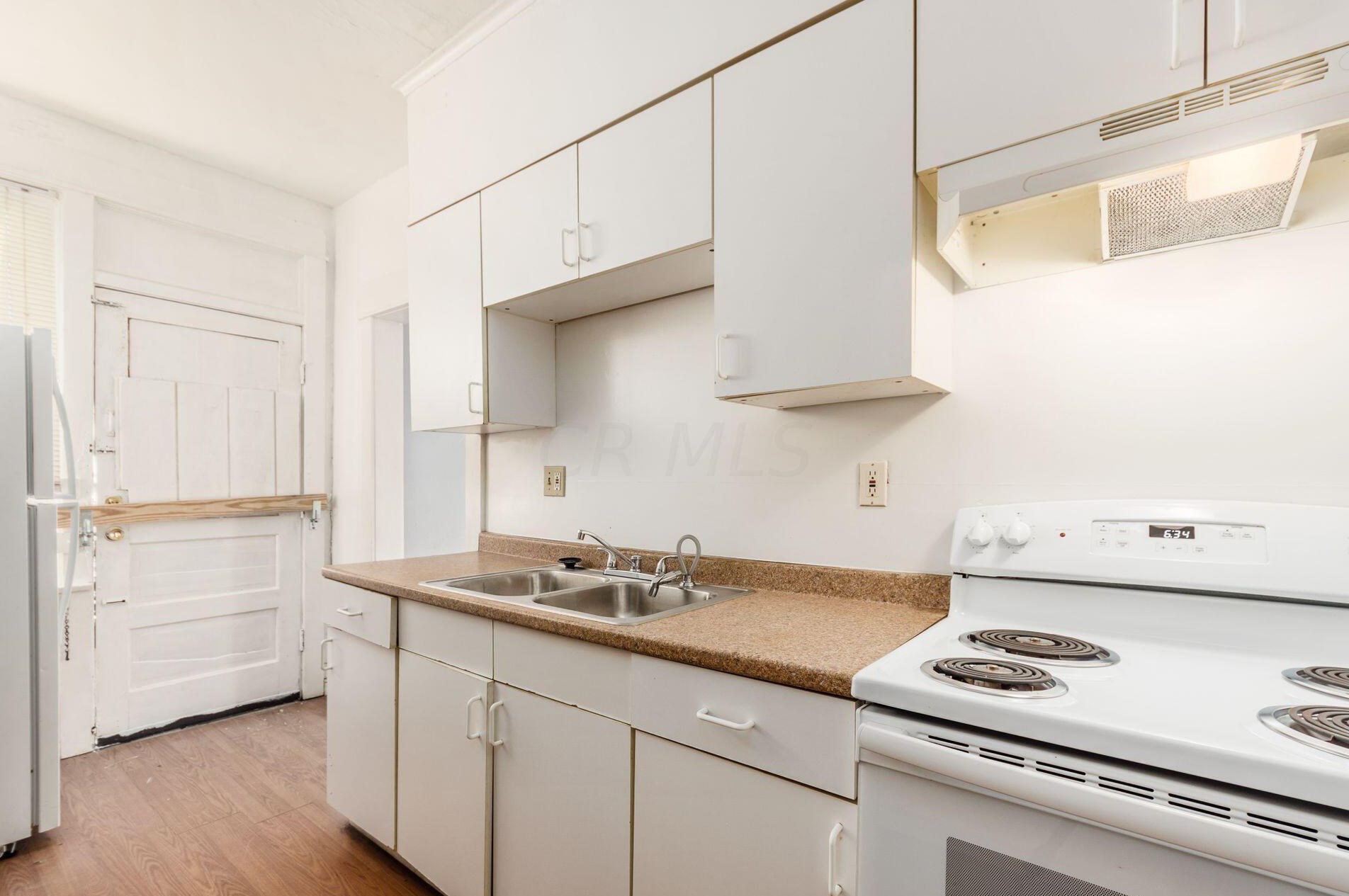 341 18 Ave, Columbus OH 43201-1792 exterior