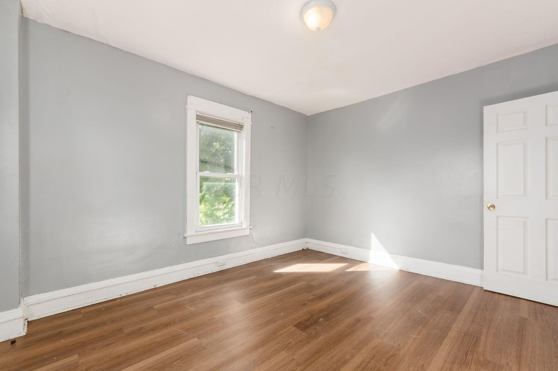 341 18 Ave, Columbus OH 43201-1792 exterior