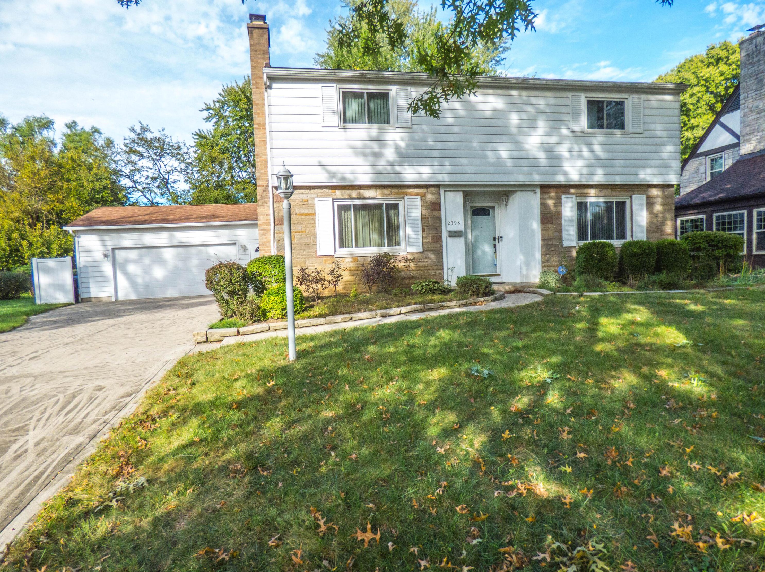 2398 Berwick Blvd, Columbus OH  43209-2806 exterior