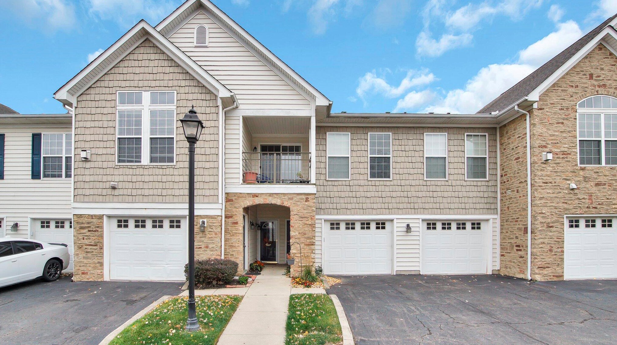 6259 Albany Brooke Dr, Westerville, OH 43081-7134