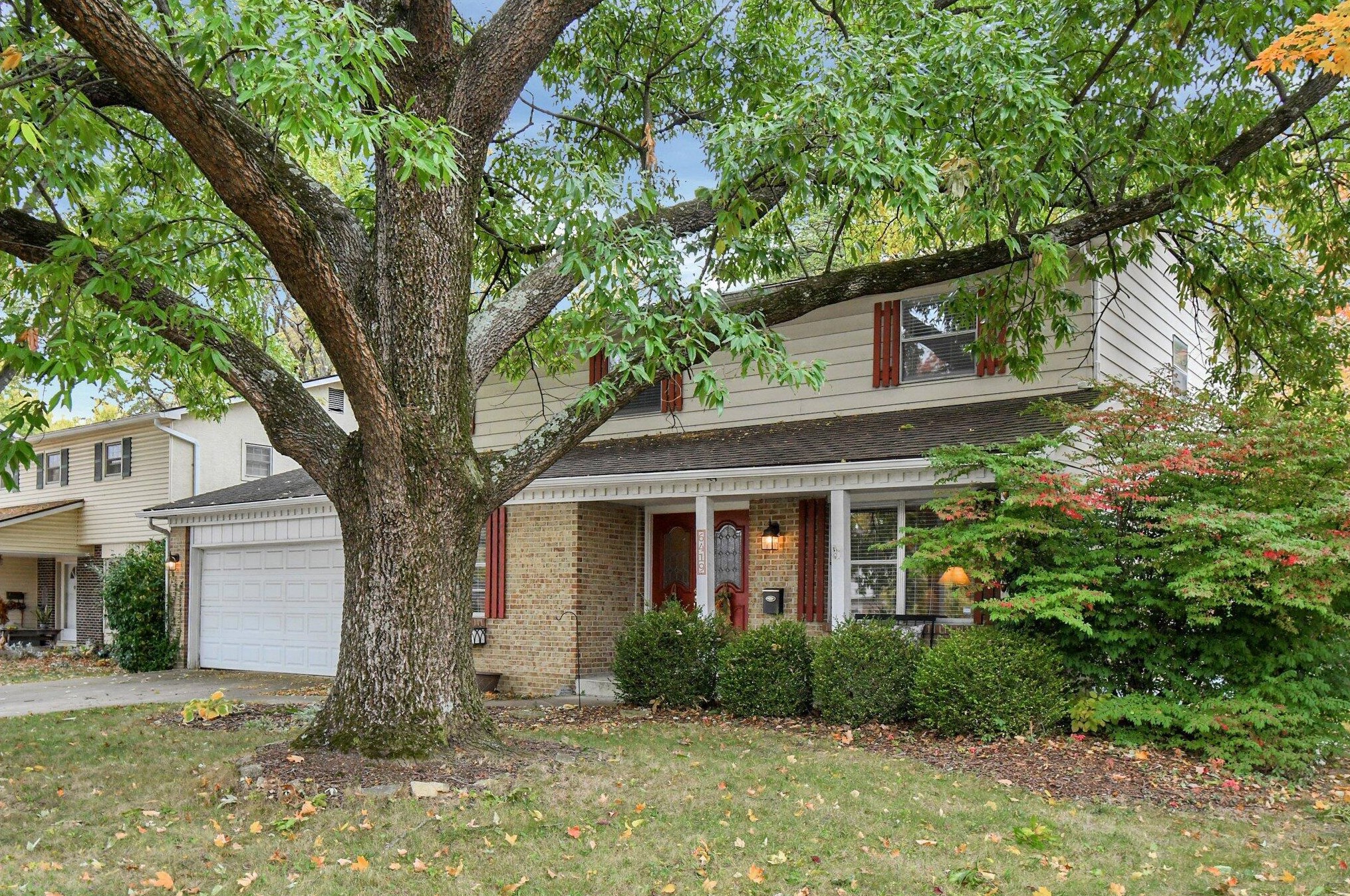 6419 Sharon Woods Blvd, Columbus, OH 43229-2052