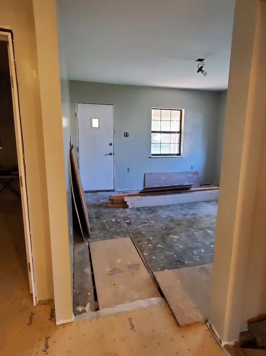 1140 Eureka Blvd, Columbus OH 43223-3117 exterior