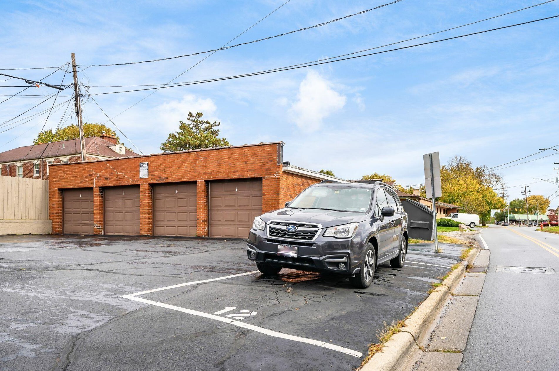 1785 Blvd, Columbus OH 43212-1641 exterior