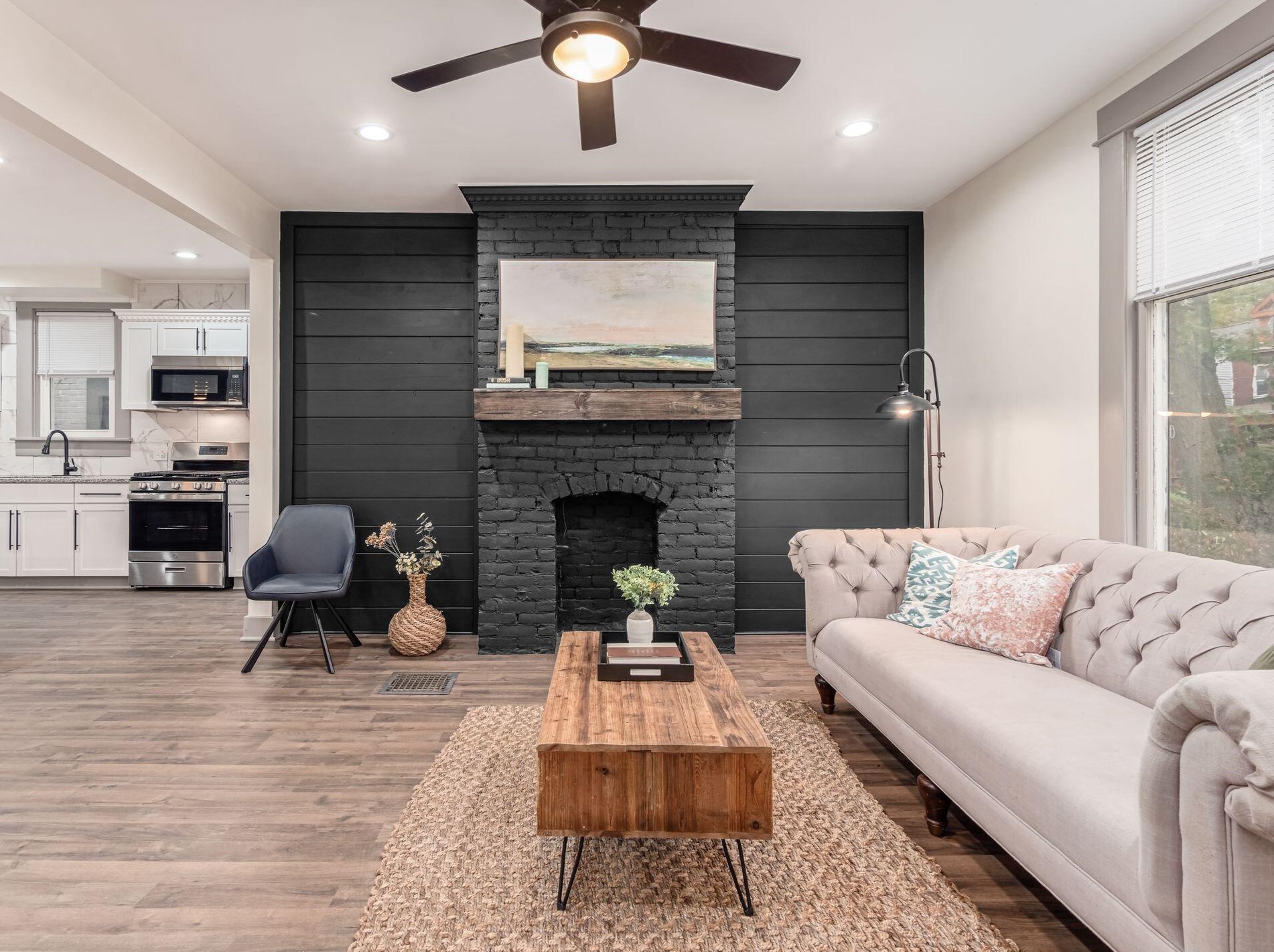 825 Champion Ave, Columbus OH  43206-1509 exterior