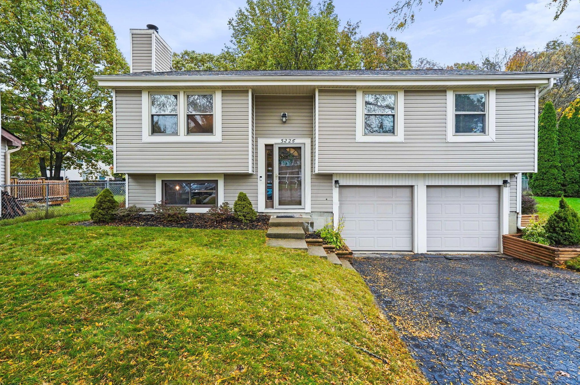 5226 Columbine Ct, Columbus, OH 43230-1061