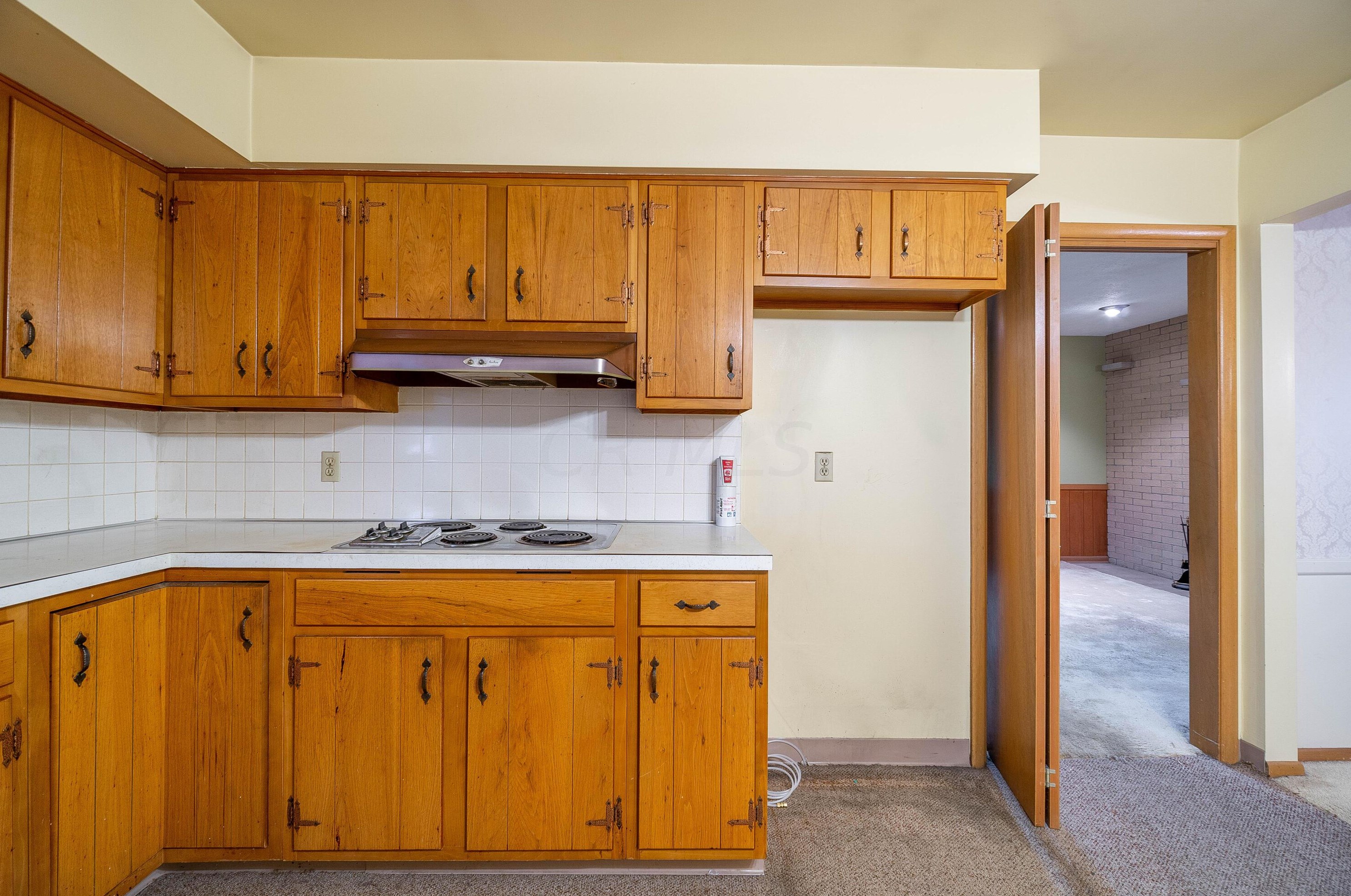 1815 Kenwick Rd, Columbus OH 43209-2573 exterior