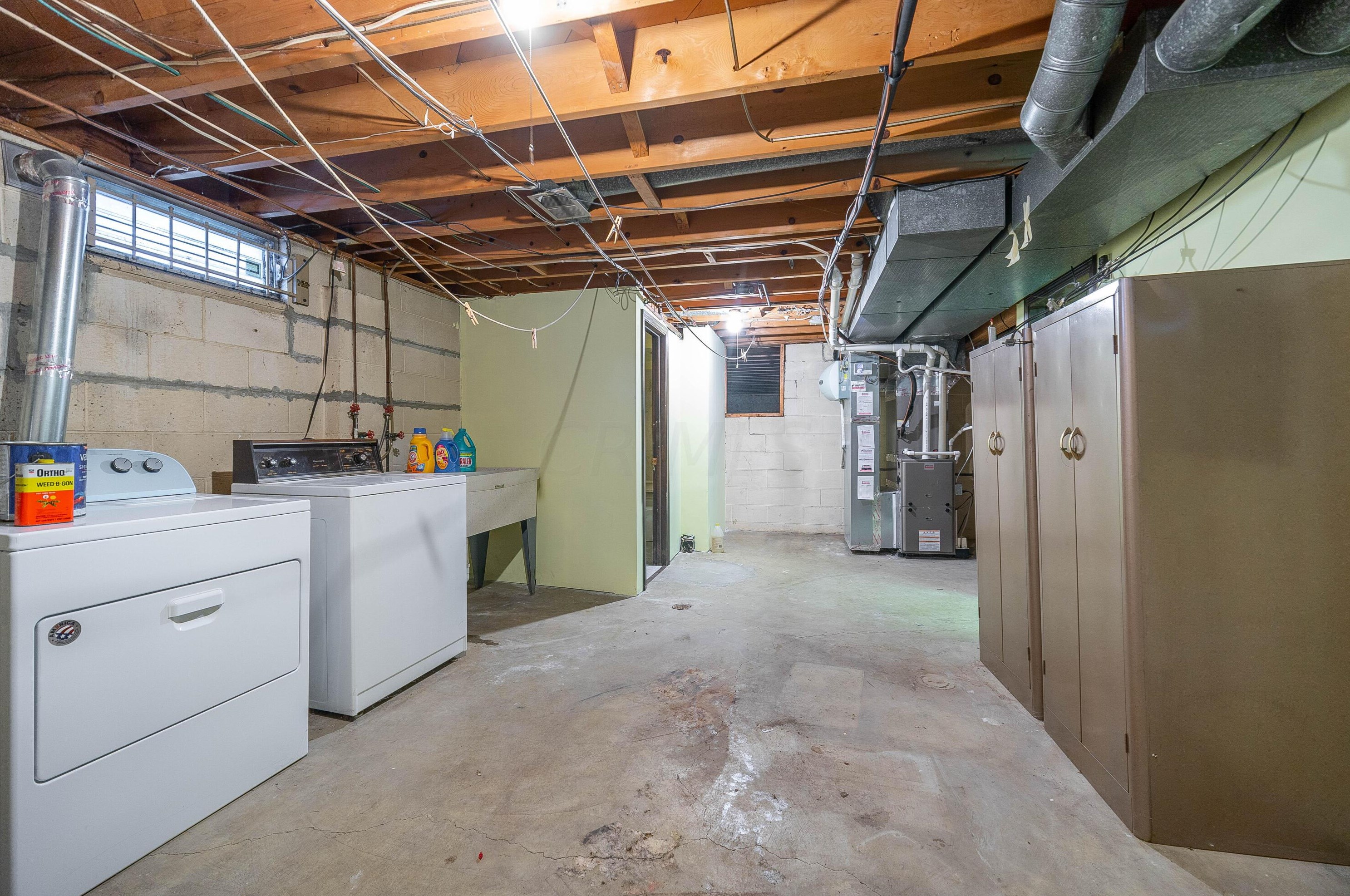 1815 Kenwick Rd, Columbus OH 43209-2573 exterior