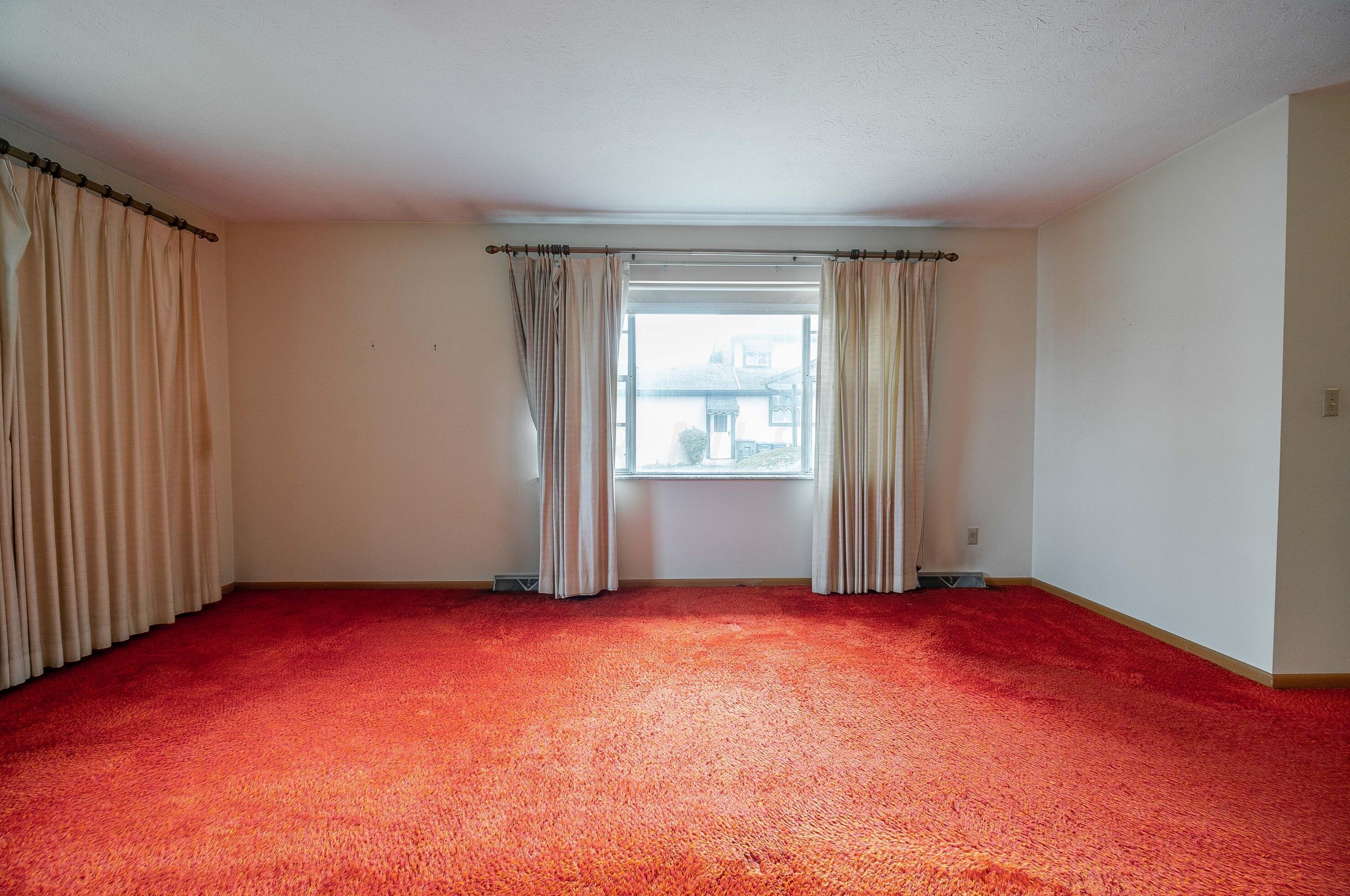 1815 Kenwick Rd, Columbus OH 43209-2573 exterior