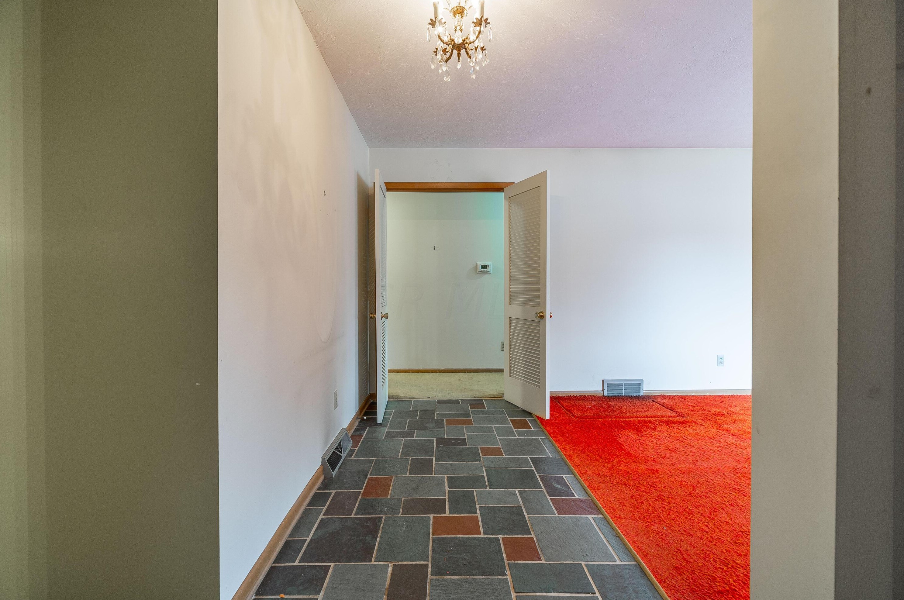 1815 Kenwick Rd, Columbus OH 43209-2573 exterior