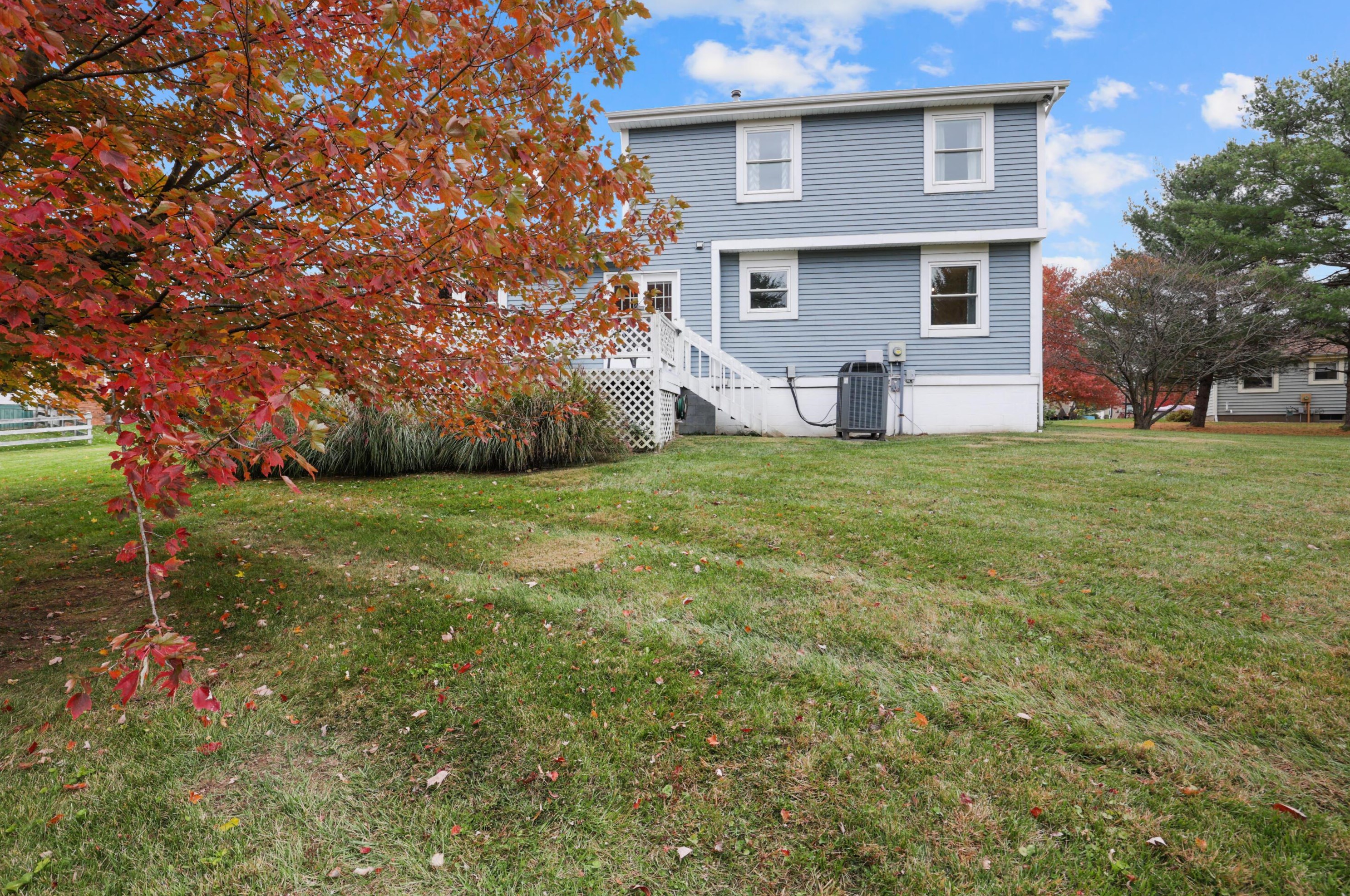 12047 Rocky Springs Ln, Pickerington OH  43147-9186 exterior