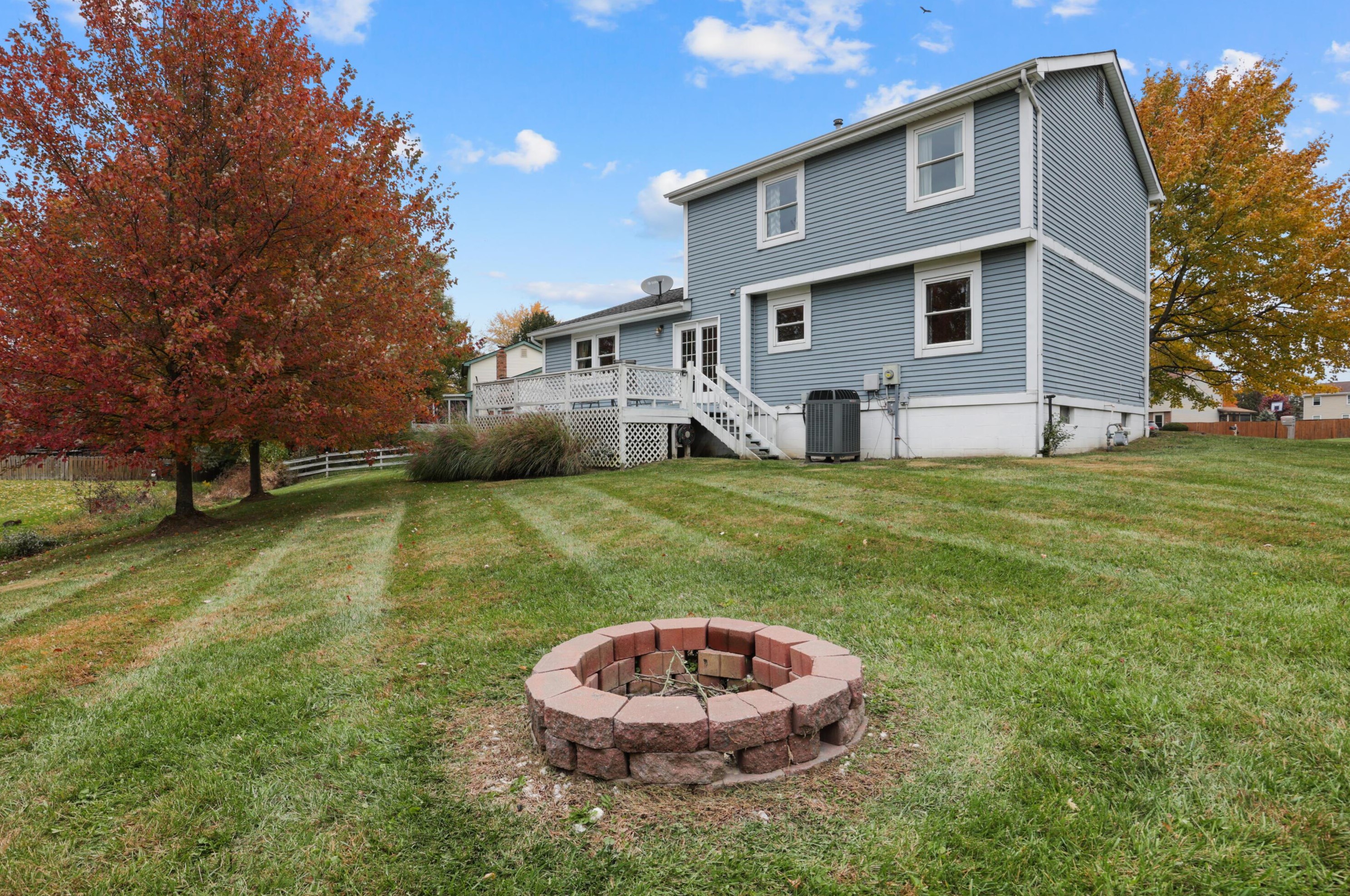 12047 Rocky Springs Ln, Pickerington OH  43147-9186 exterior