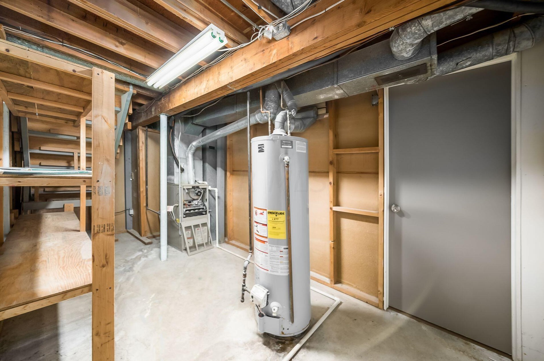 1827 Stetson Rd, Columbus OH 43232-2836 exterior