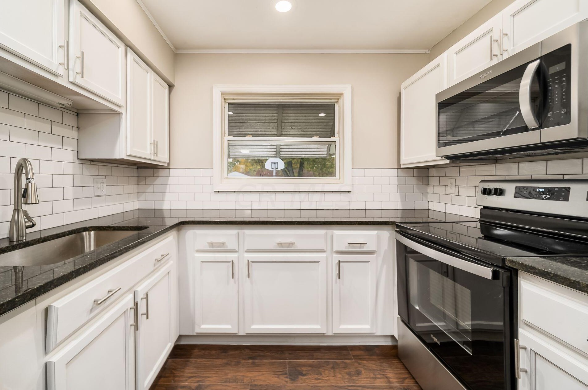 1827 Stetson Rd, Columbus OH 43232-2836 exterior