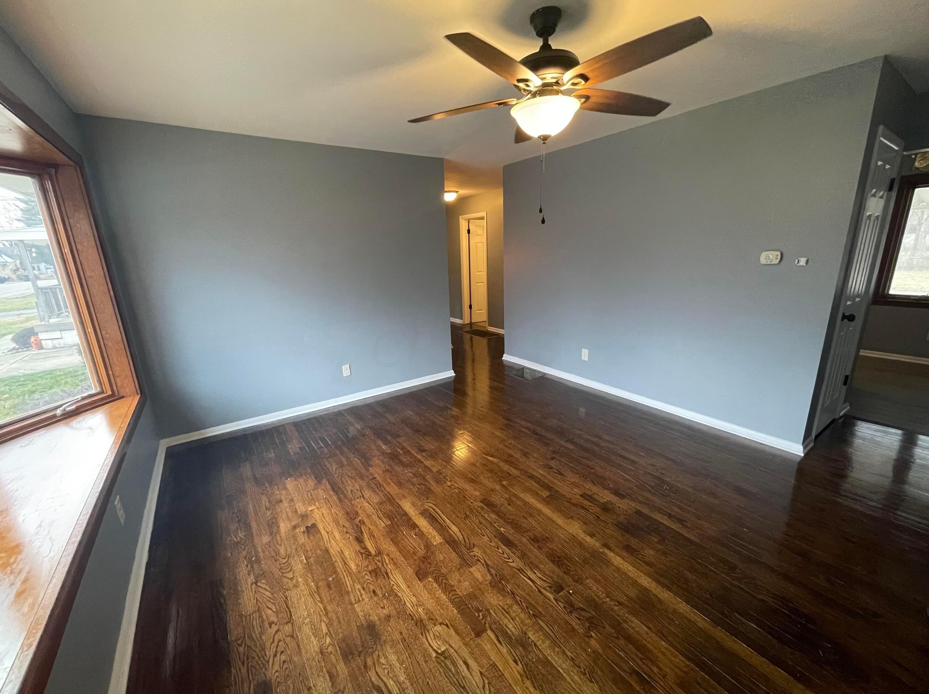 3828 Elbern Ave, Columbus, OH 43213-1723