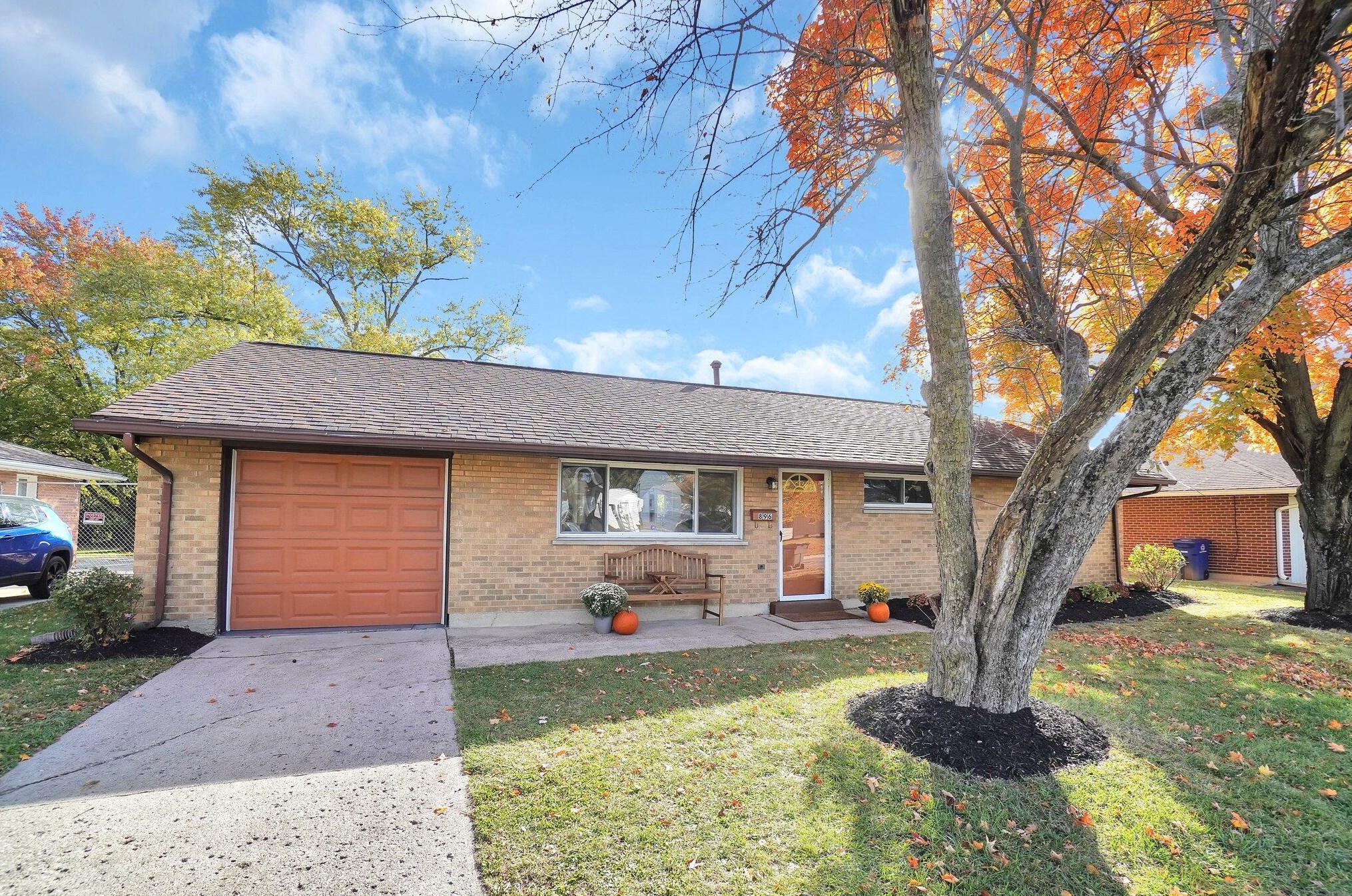 896 Demorest Rd, Columbus, OH 43204-1168