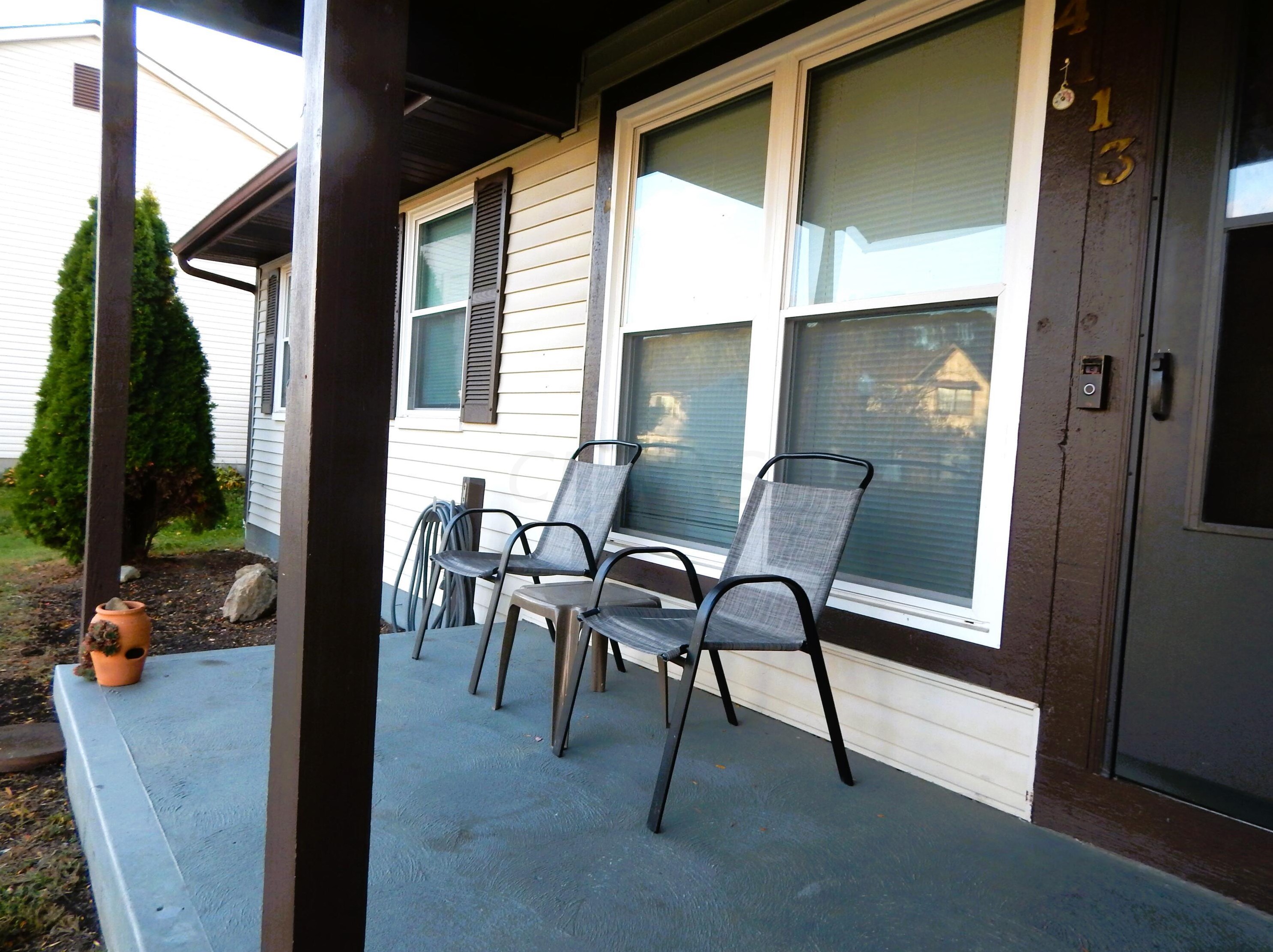 4113 Bartle Dr, Columbus OH  43207-4666 exterior