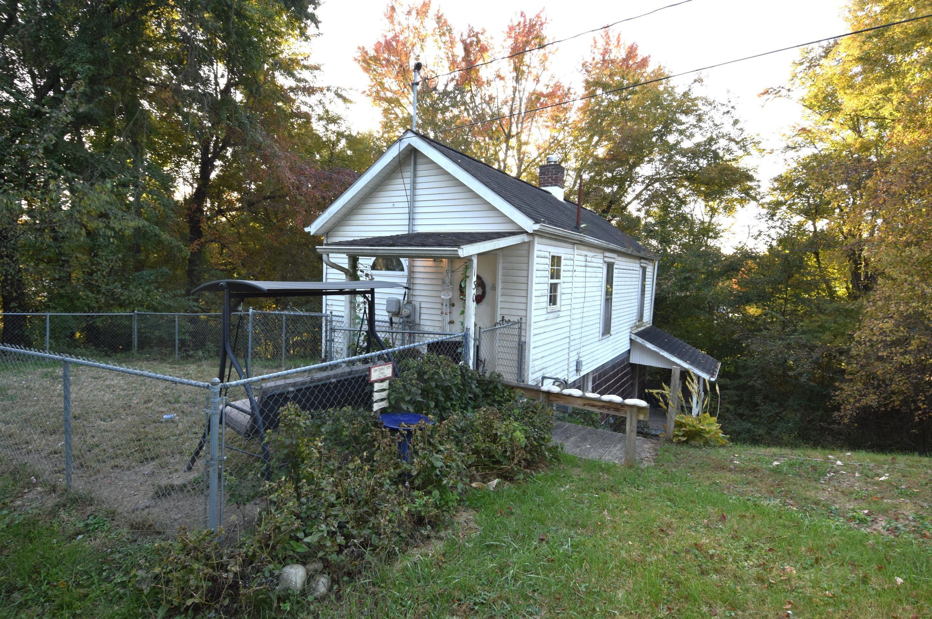 130 S Pleasant St, New Lexington, OH 43764