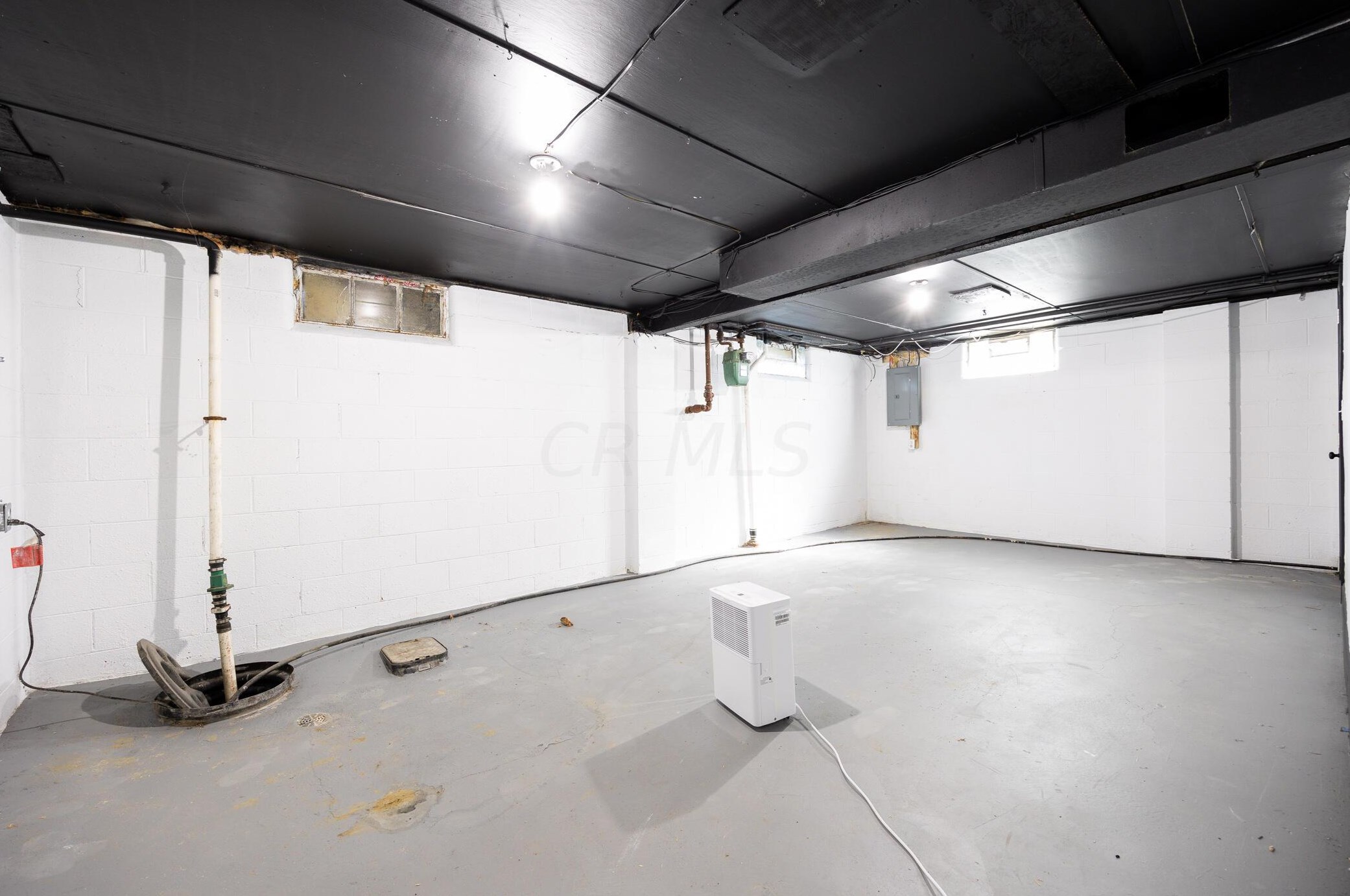 924 James Rd, Columbus OH  43227-1070 exterior