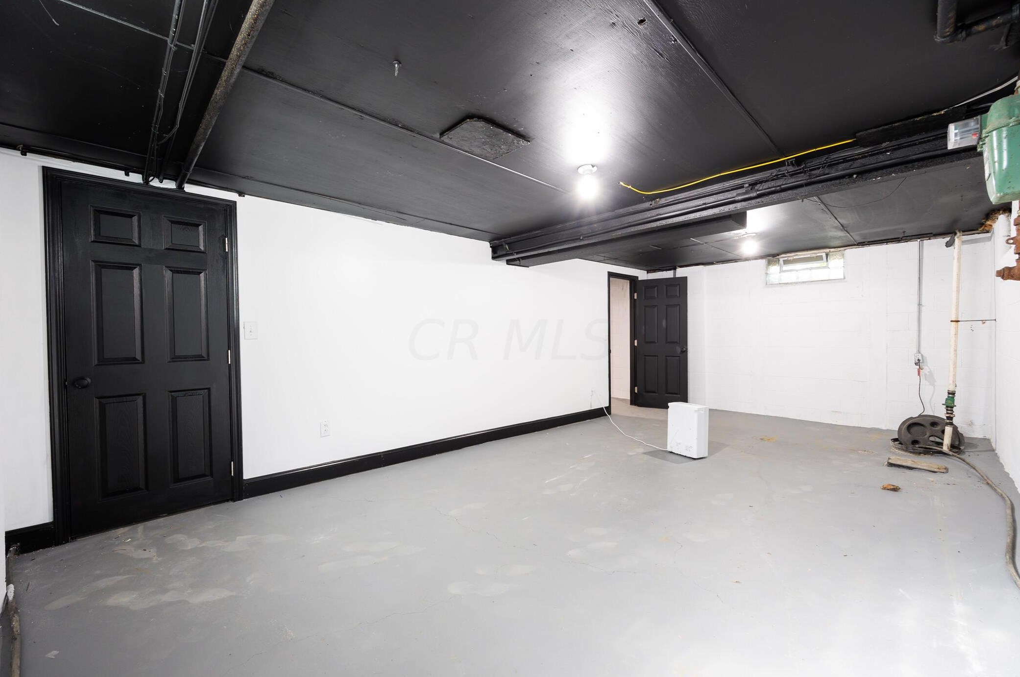 924 James Rd, Columbus OH  43227-1070 exterior