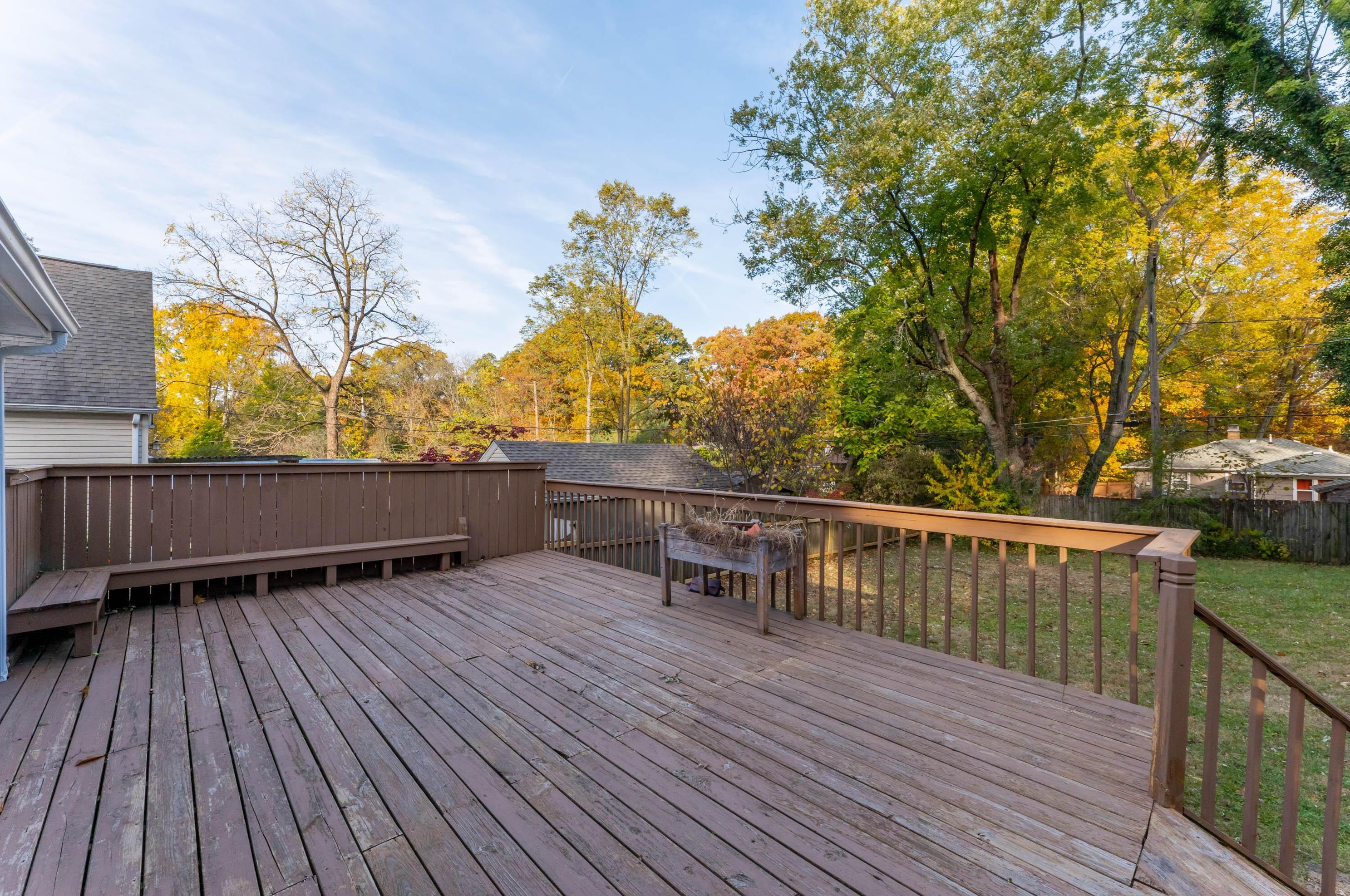 330 Cyn Dr, Columbus OH 43214-3136 exterior