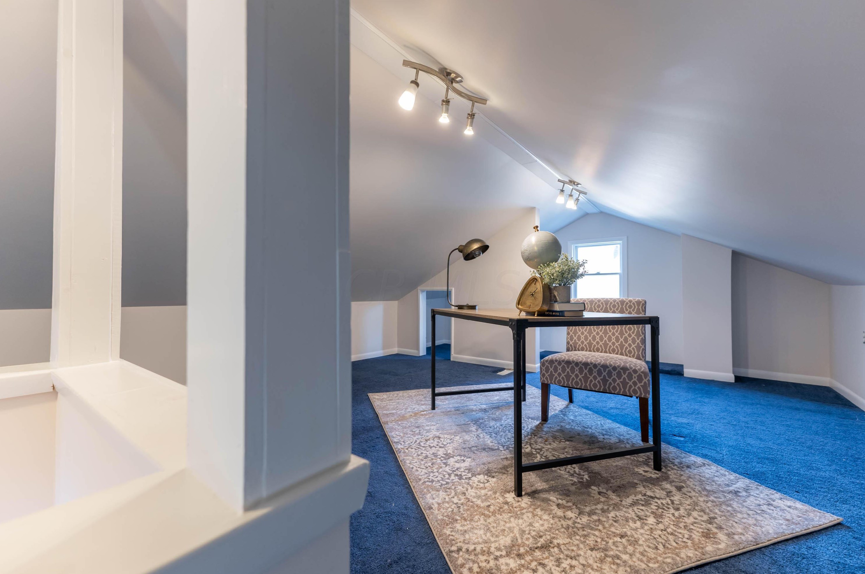 330 Cyn Dr, Columbus OH 43214-3136 exterior