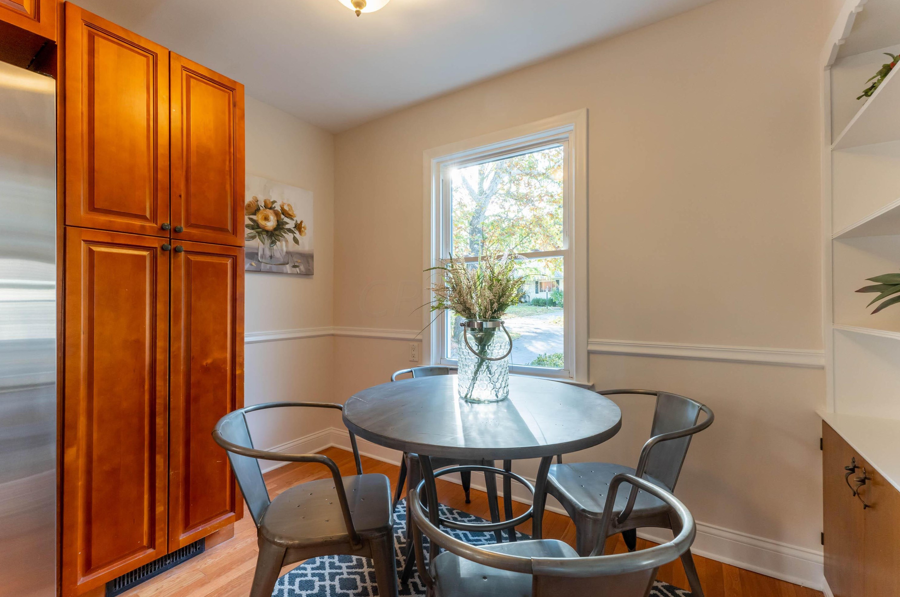 330 Cyn Dr, Columbus OH 43214-3136 exterior