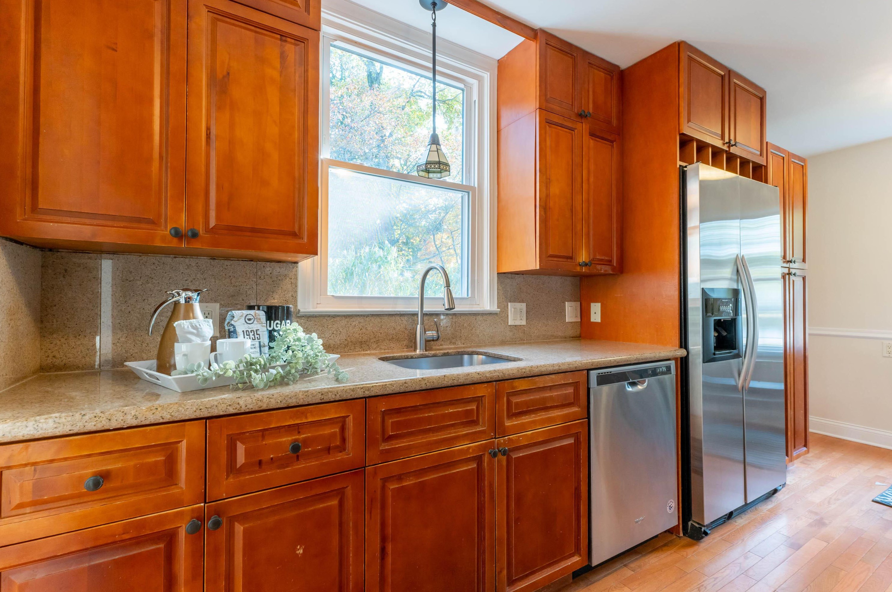 330 Cyn Dr, Columbus OH 43214-3136 exterior