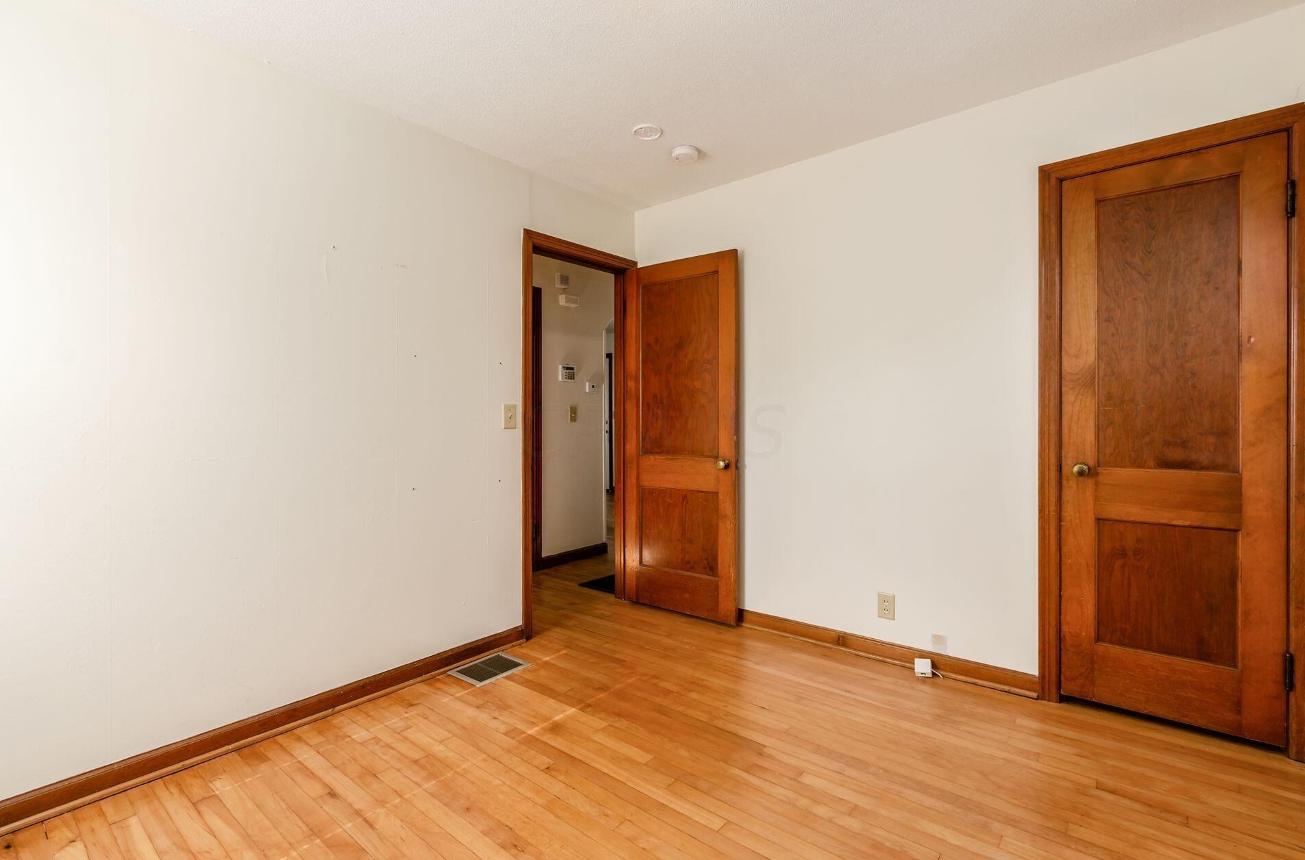 265 Chase Rd, Columbus OH 43214-1104 exterior