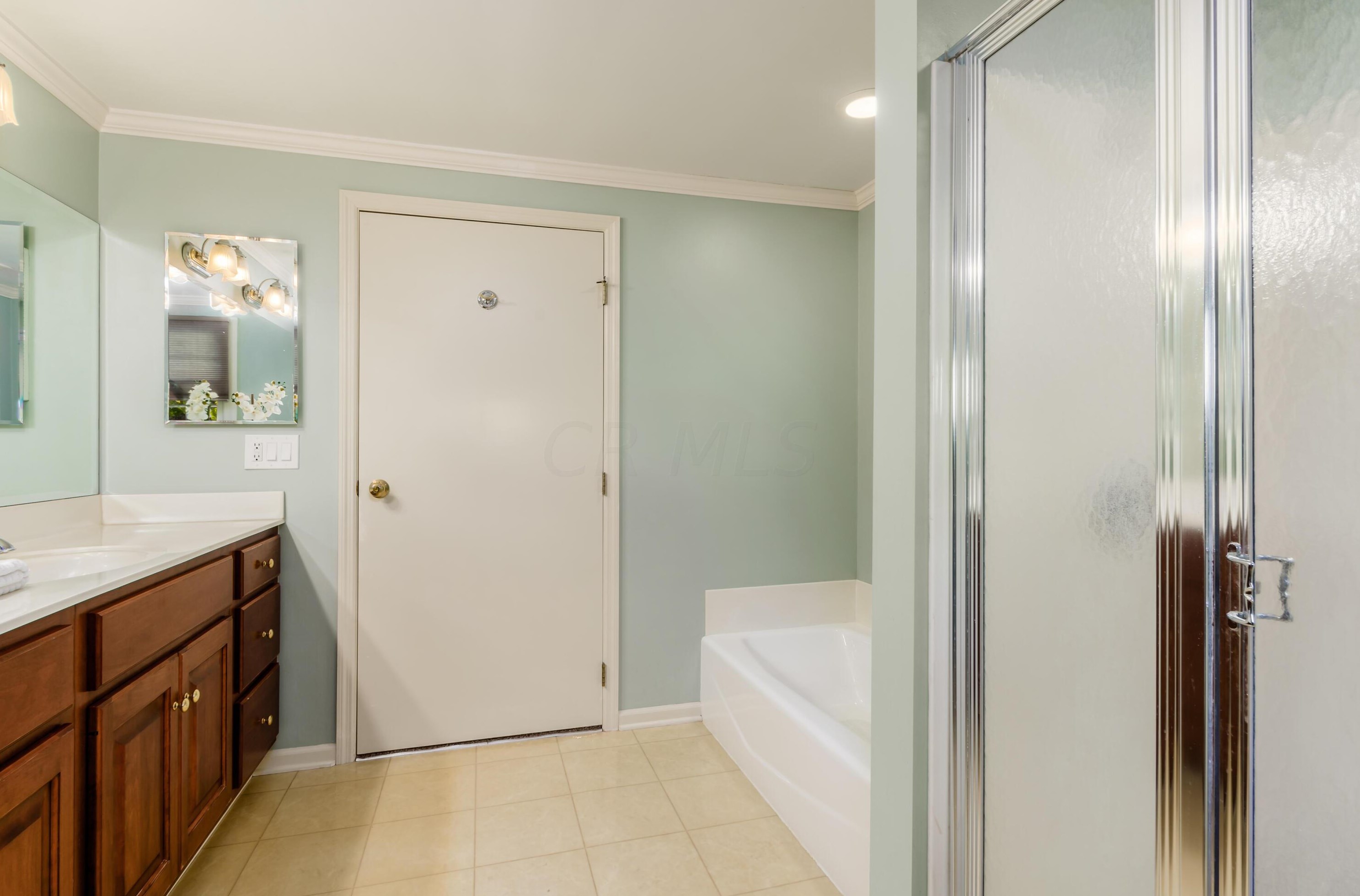 1446 Parkridge, Columbus OH 43235-1142 exterior