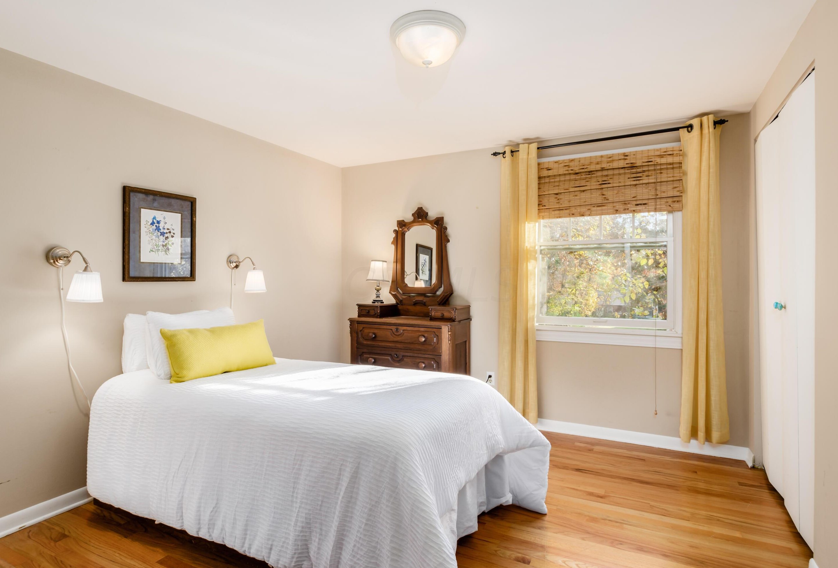 1446 Parkridge, Columbus OH 43235-1142 exterior