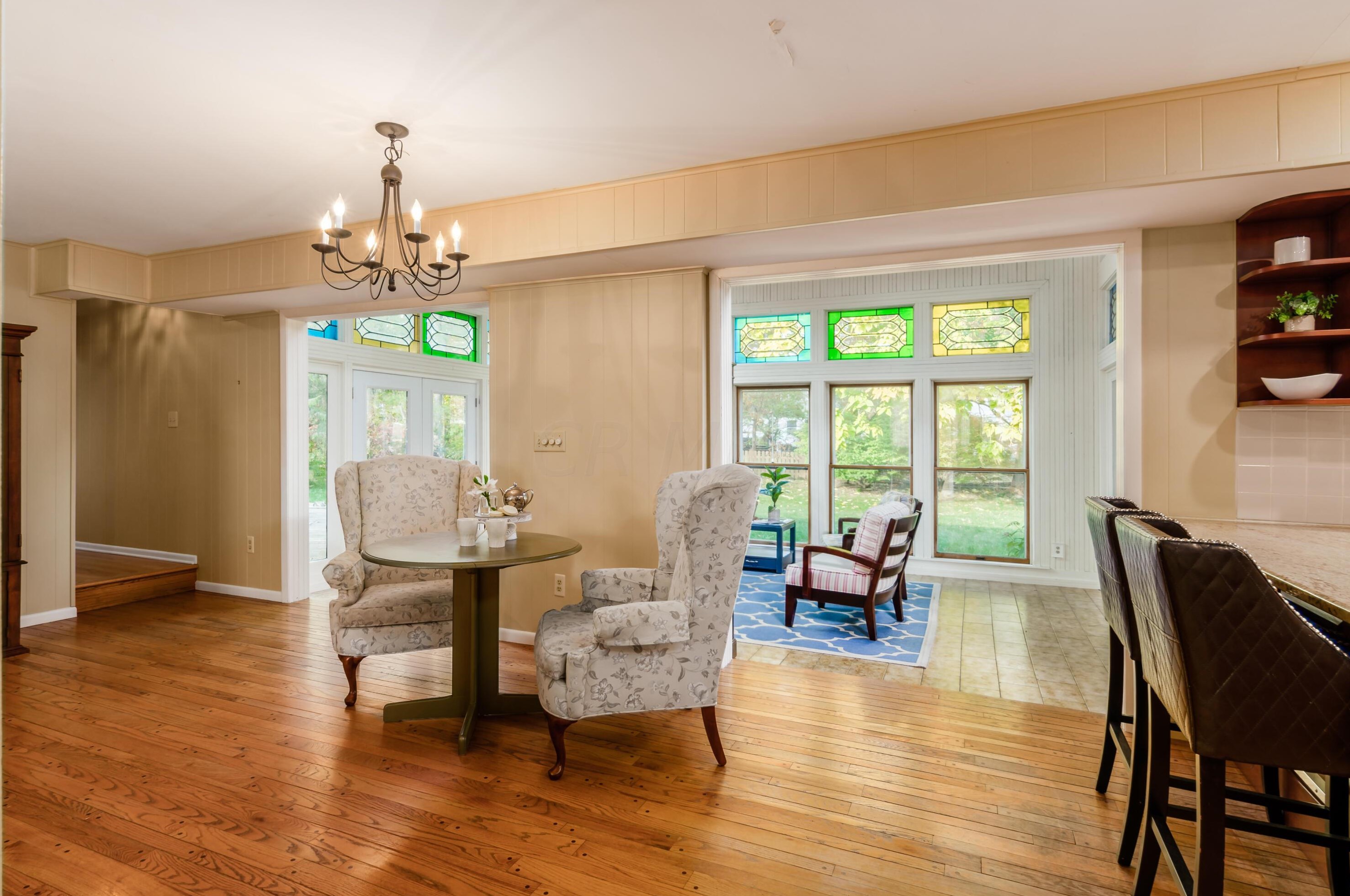 1446 Parkridge, Columbus OH 43235-1142 exterior