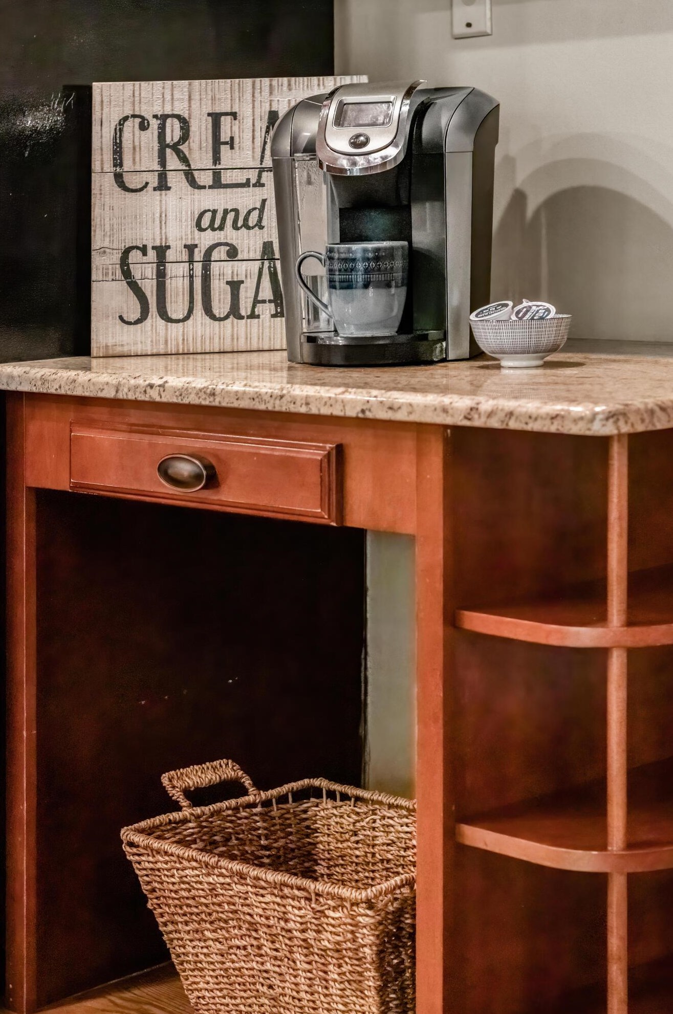 1446 Parkridge, Columbus OH 43235-1142 exterior