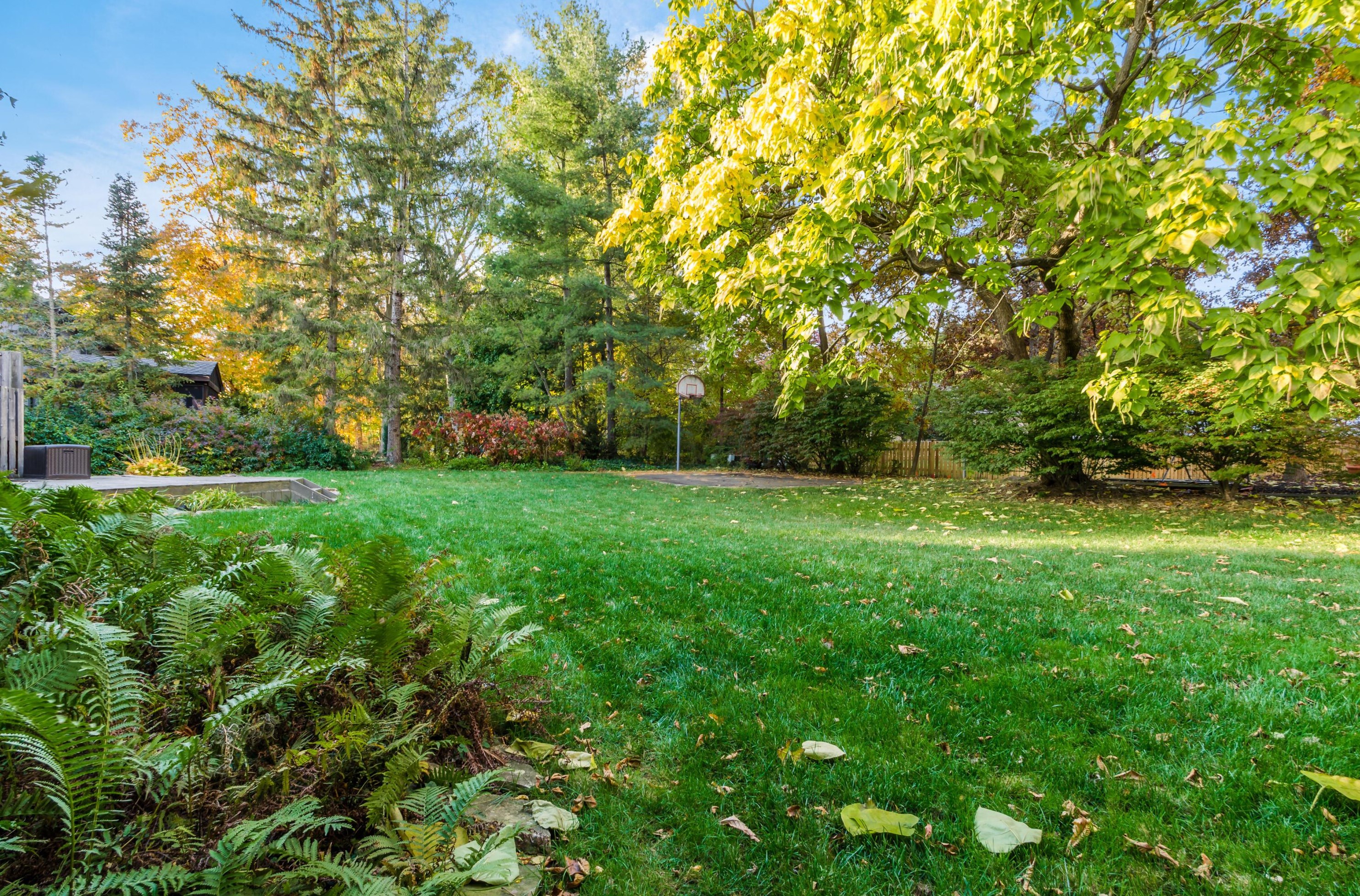 1446 Parkridge, Columbus OH 43235-1142 exterior