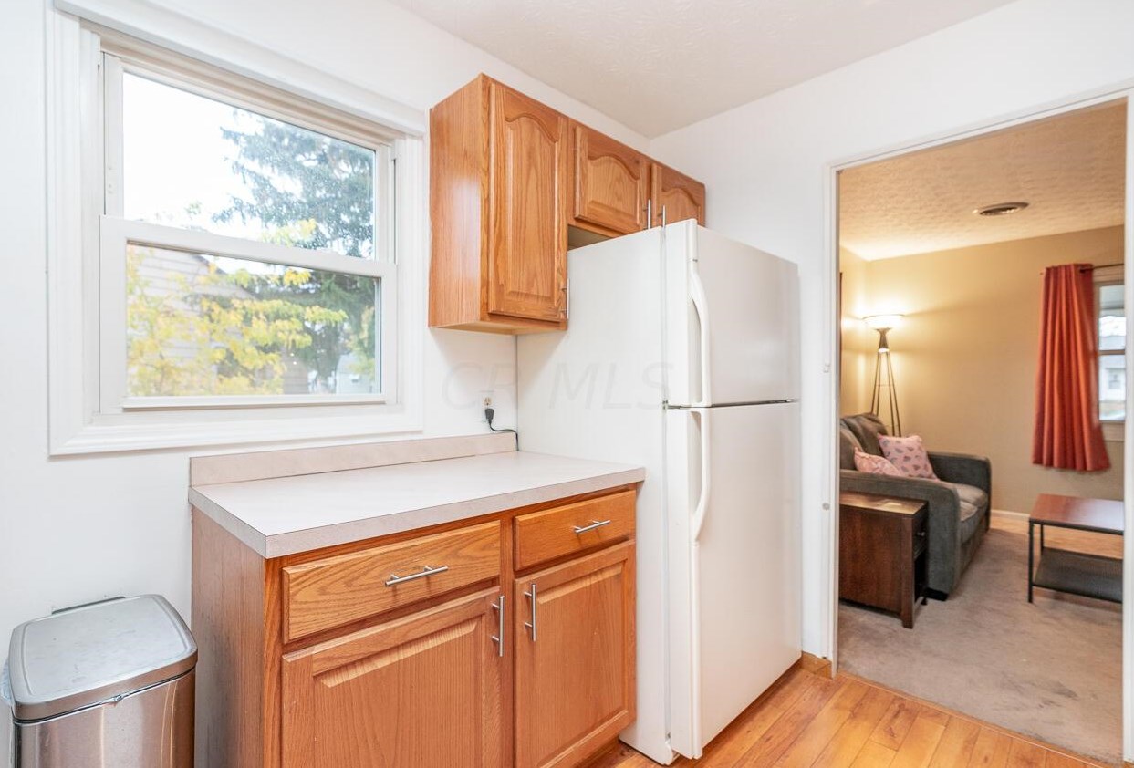 127 Little Flower Ln, Columbus OH 43213-1918 exterior